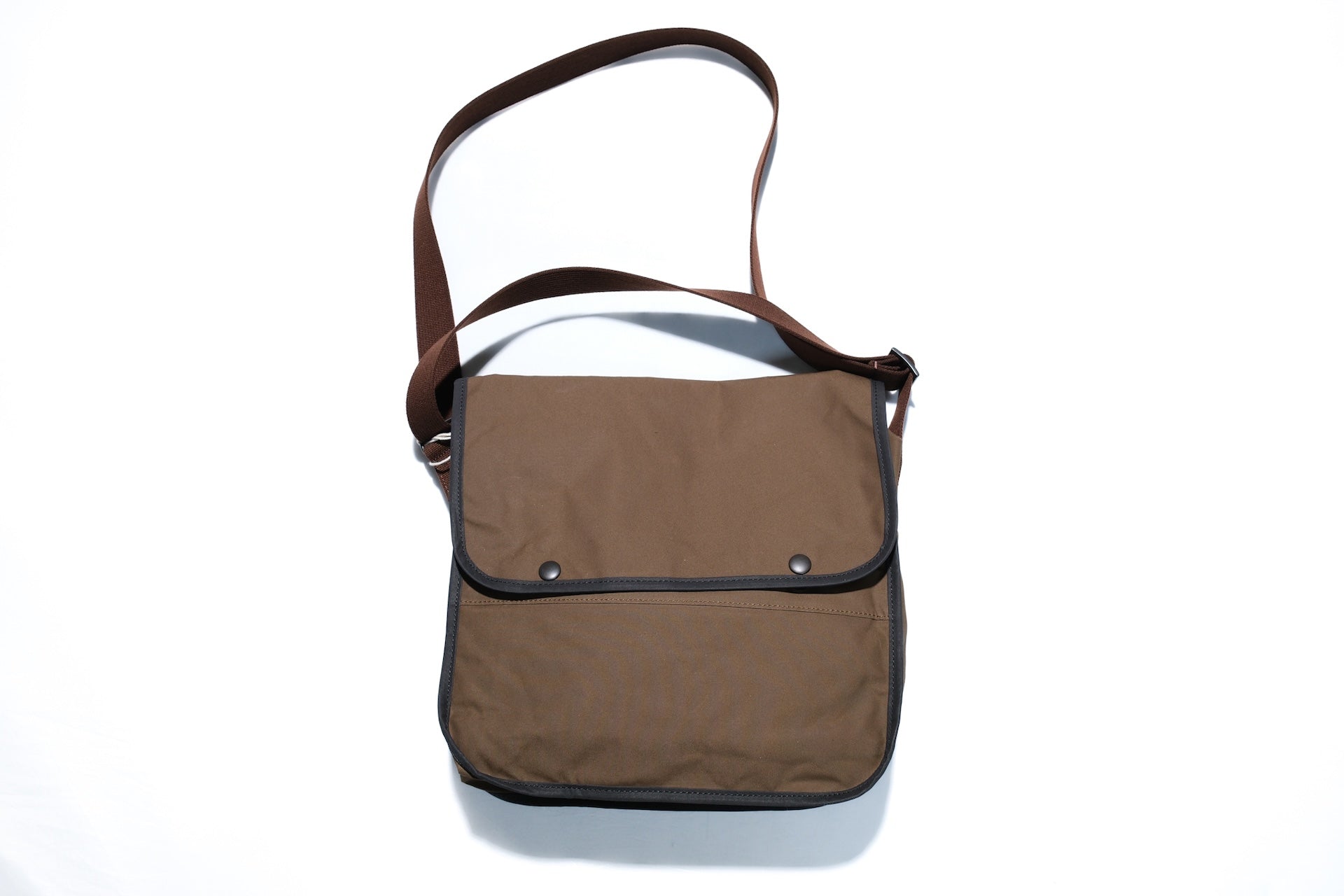Freewheelers "Waxed Cotton" Field Bag (Olive)