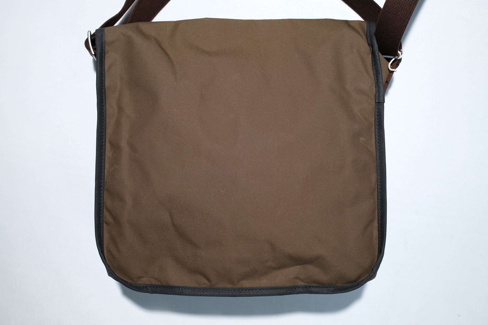 Freewheelers "Waxed Cotton" Field Bag (Olive)