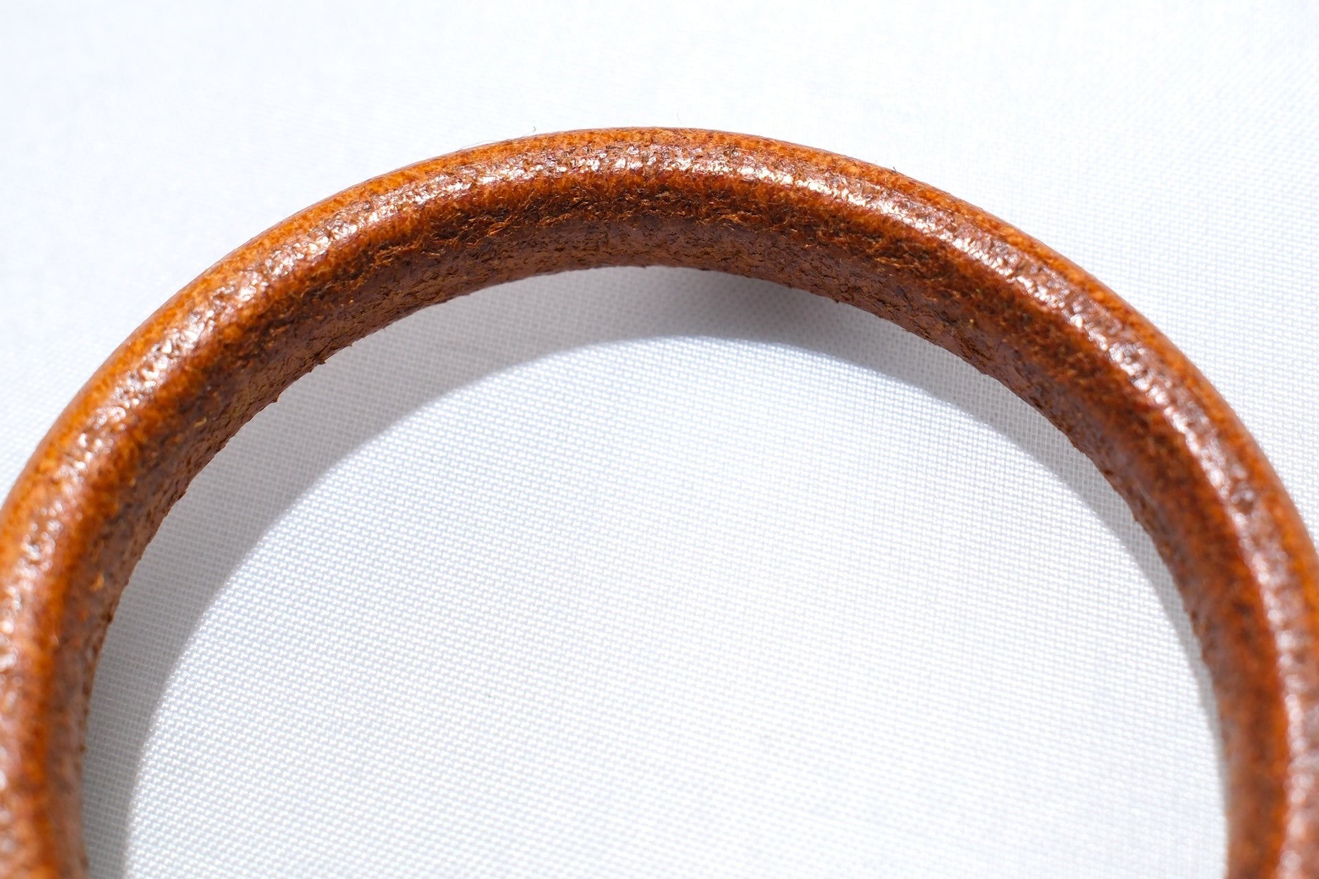 Cramp by Ginkawaten “Silver Hook " Single Cuff (Gold)