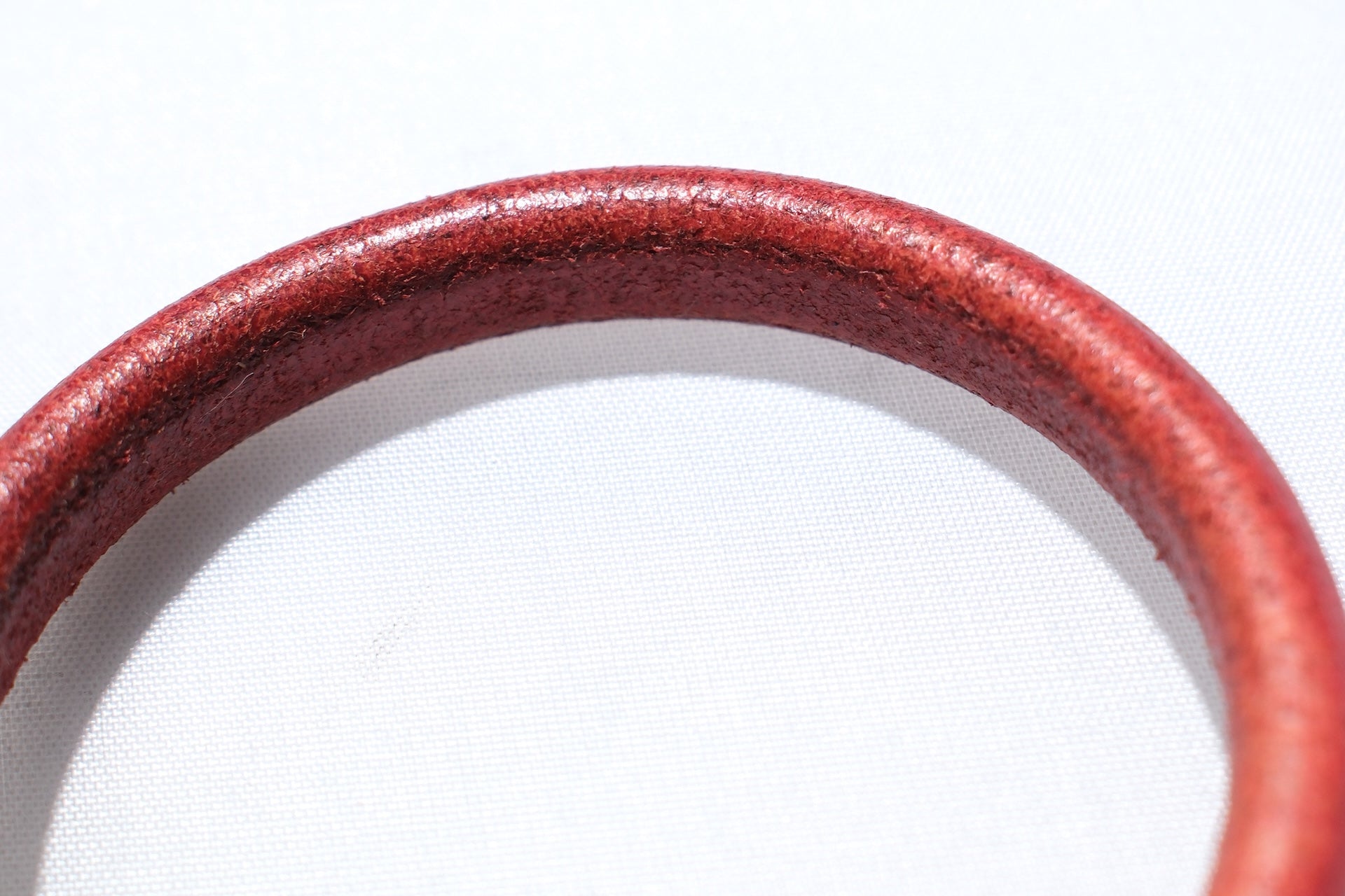 Cramp by Ginkawaten “Silver Hook " Single Cuff (Red)