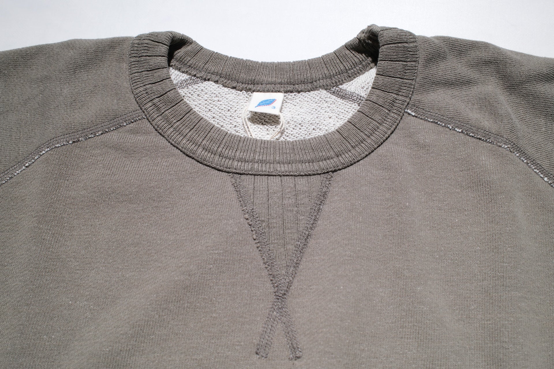 Pure Blue Japan "Slub Yarn" Raglan Sweatshirt (Sumi Ink)