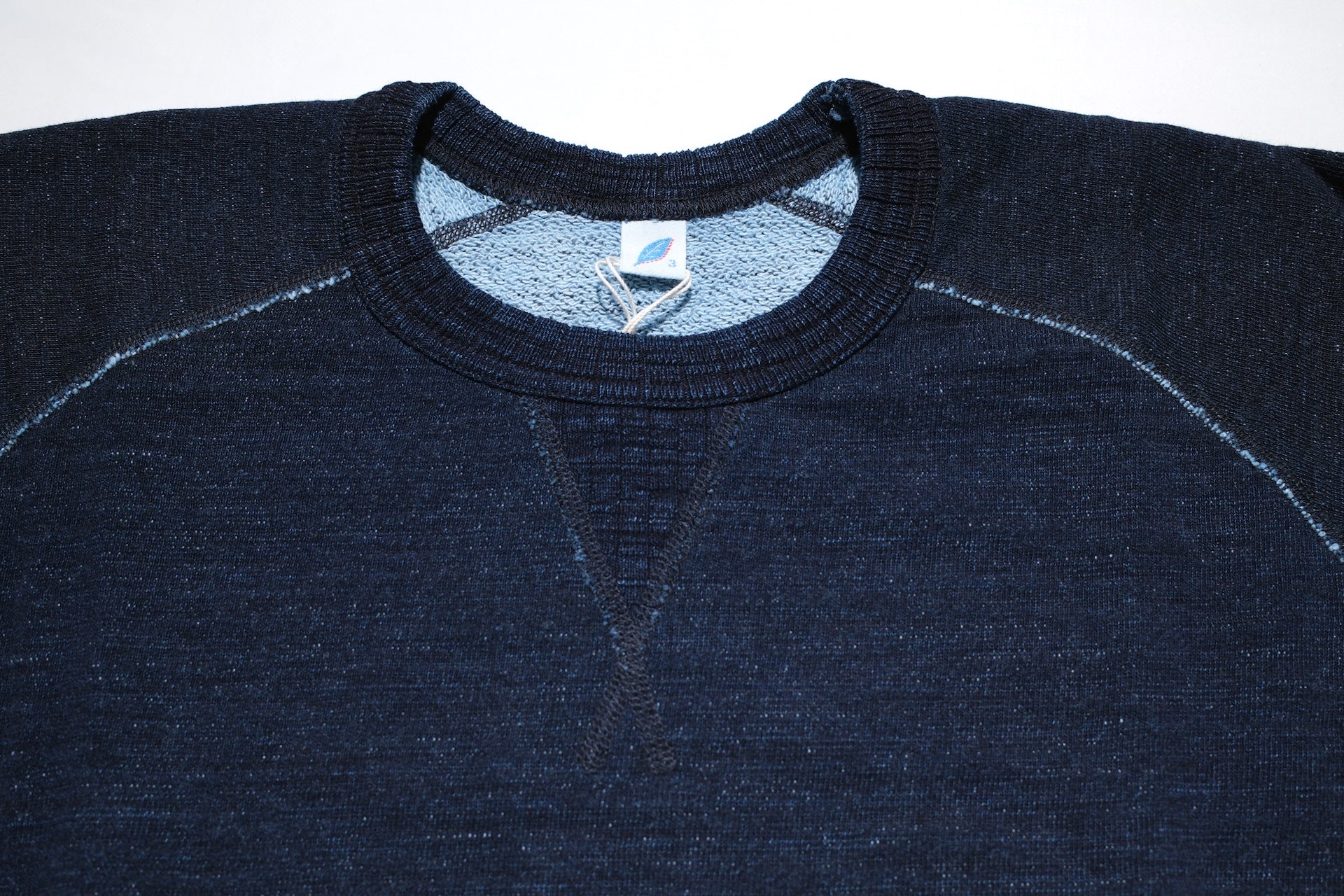 Pure Blue Japan "Slub Yarn" Raglan Sweatshirt (Grand Indigo)