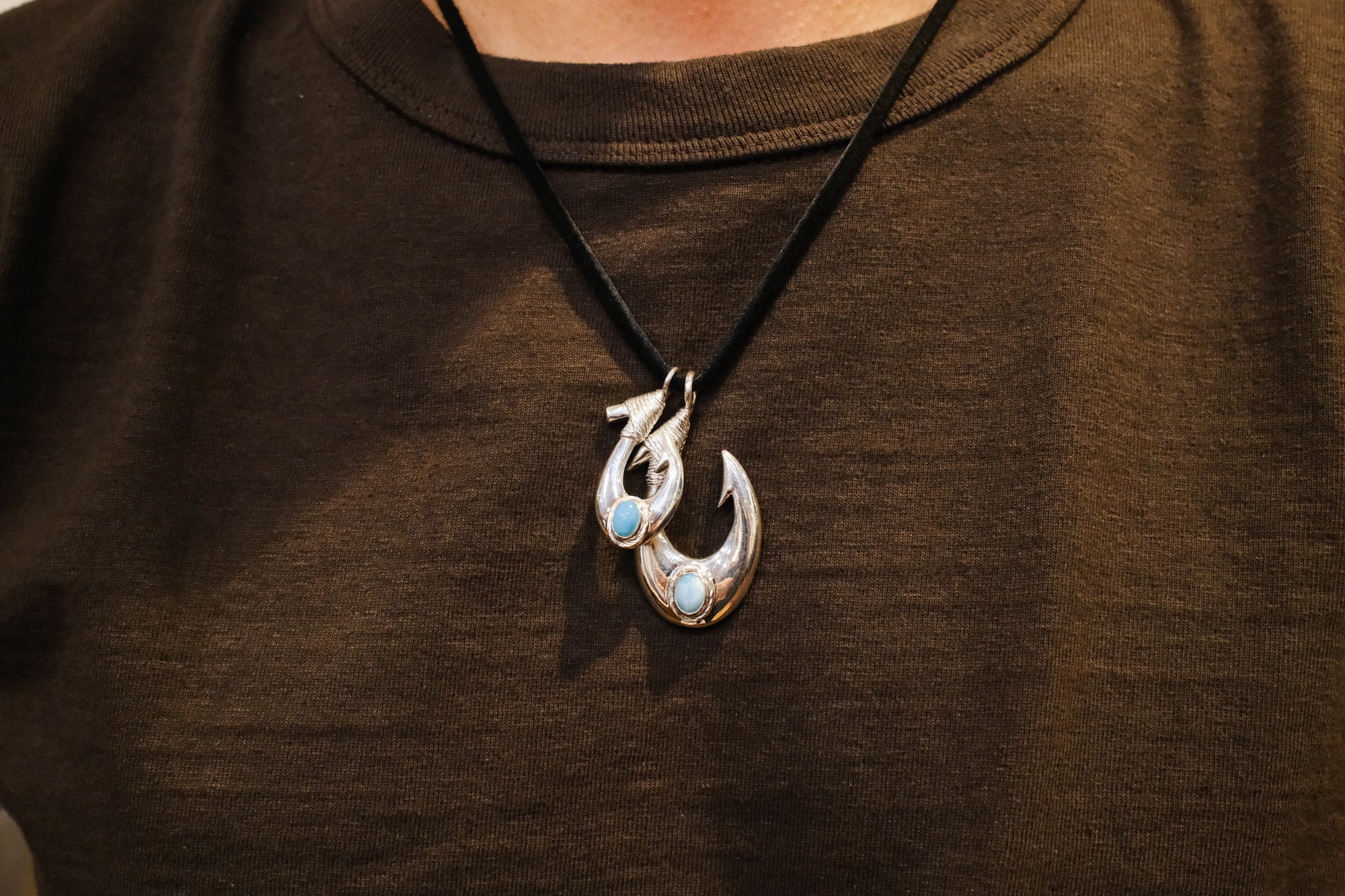 The One OCEAN “Ancient Makau Ace Type” Silver Pendant with Larmiar (Large)