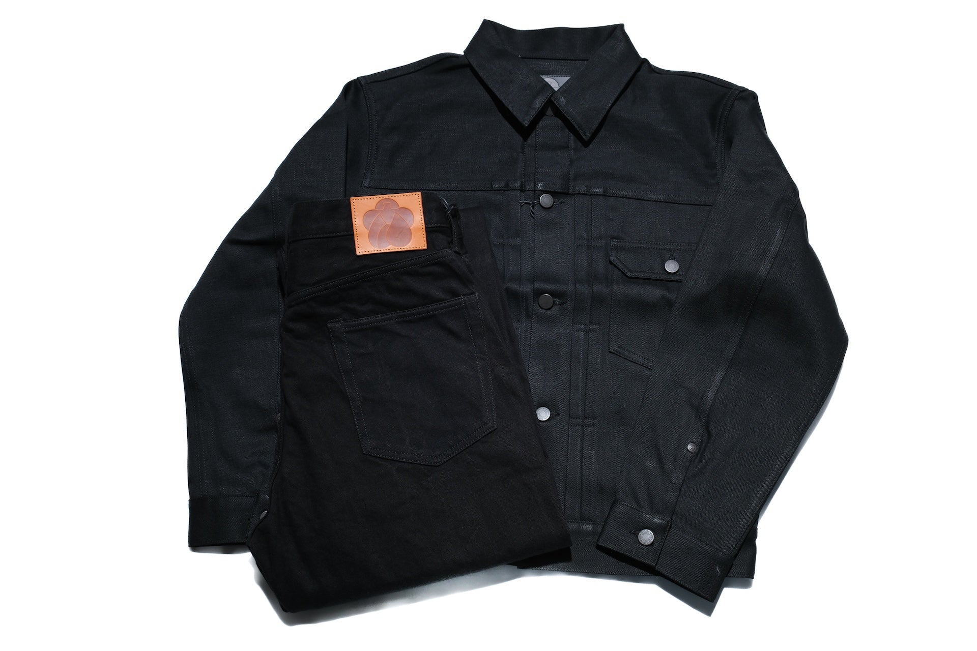 MOMOTARO JEANS 15oz “Kyoto Montskuki” Ultimate-Black Denim (Classic Straight fit)