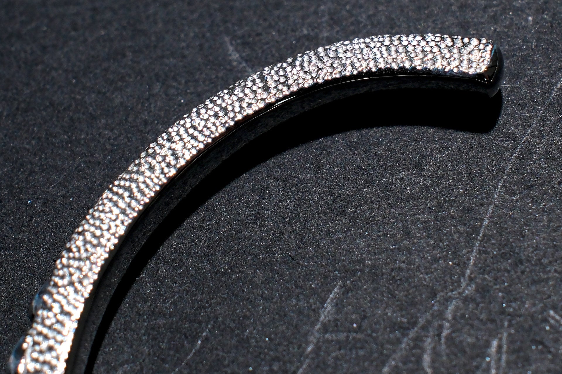 Legend 5mm "Fully Blossom" Silver Bangle (B-127)