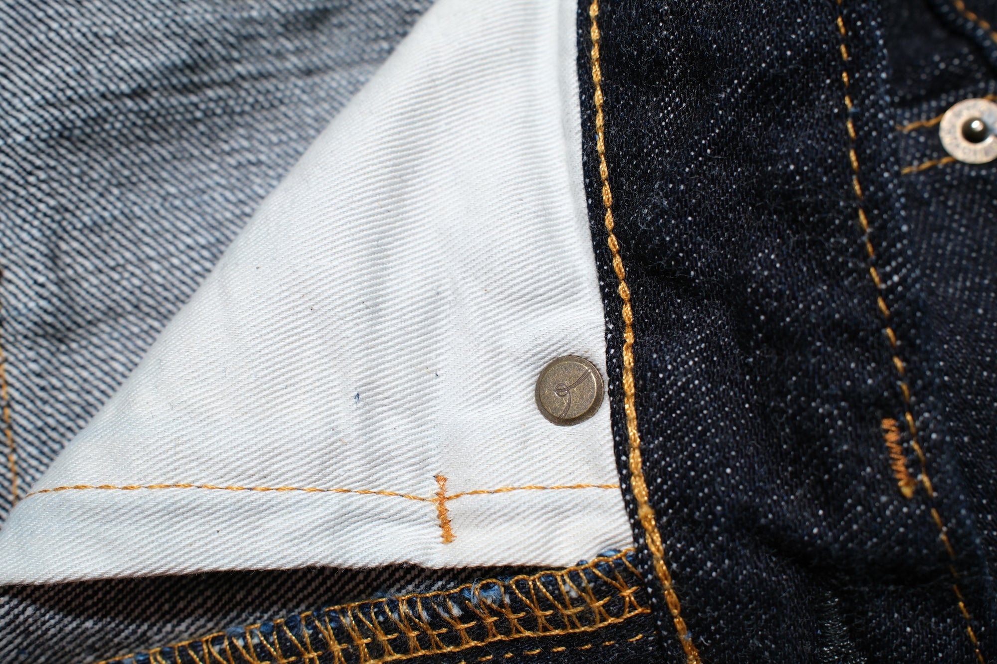 Japan Blue 17oz J1327 'Circle' Denim (Straight Tapered Fit)