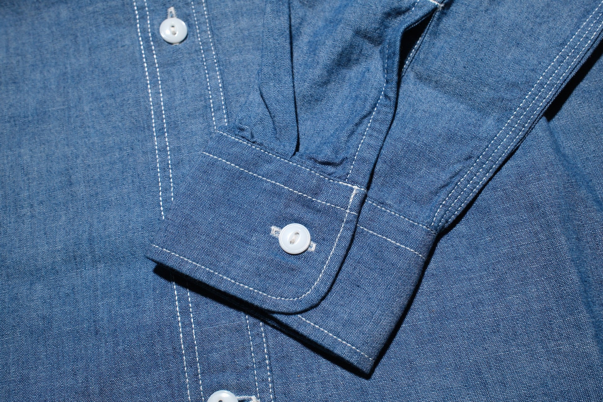 MOMOTARO JEANS 5oz Selvage Chambray “Signature” Workshirt (Indigo)