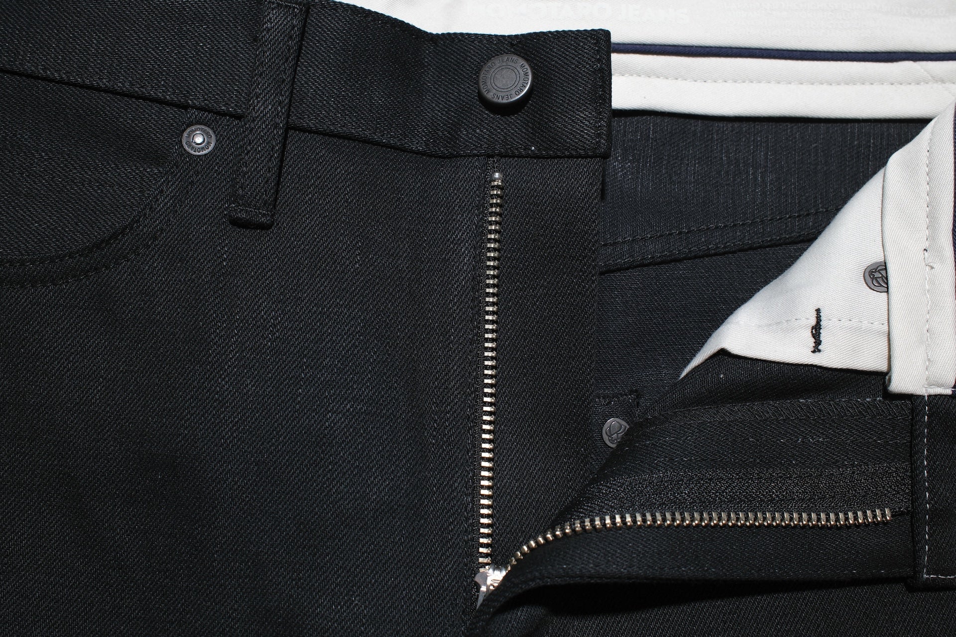 MOMOTARO JEANS 14.7oz "Tokuno Black" #Z100 Denim (Classic Straight fit)