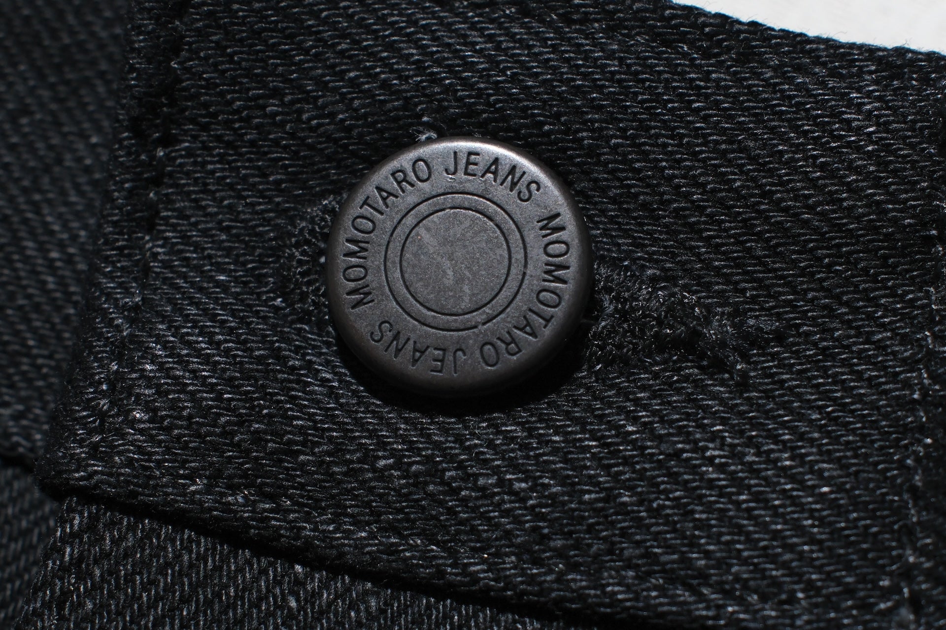 MOMOTARO JEANS 14.7oz "Tokuno Black" #Z200 Denim (New Tapered fit)