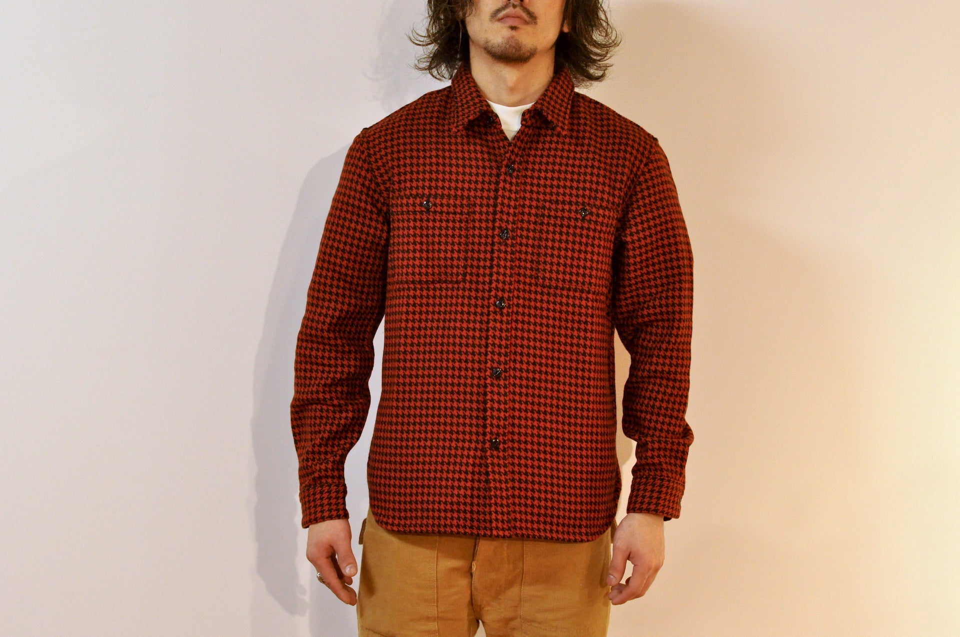 The Flat Head Heavyweight Houndstooth Selvage Flannel Workshirt (Burgundy)