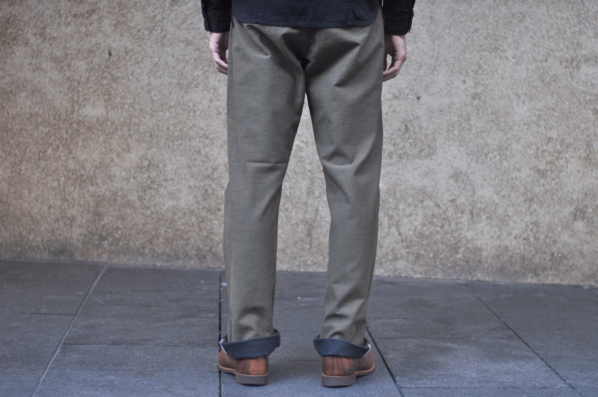 Pure Blue Japan Heavyweight Back Sateen Trousers (Khaki X Black)