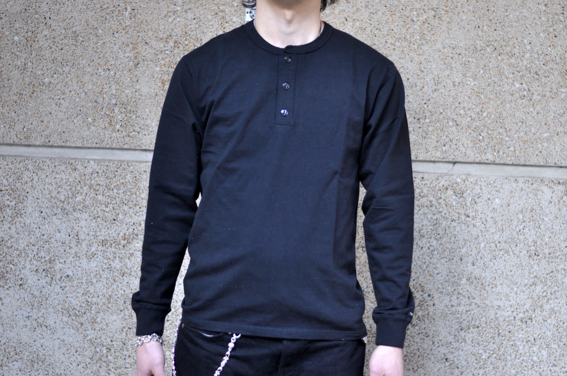 The Flat Head 9oz Loopwheeled L/S Henley Tee (Black)