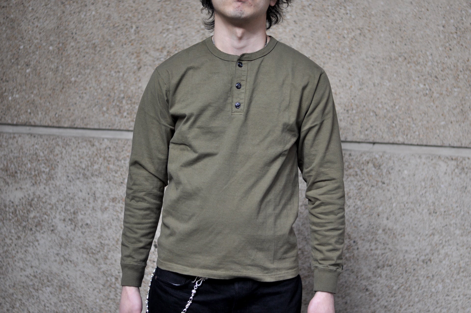 The Flat Head 9oz Loopwheeled L/S Henley Tee (Olive)