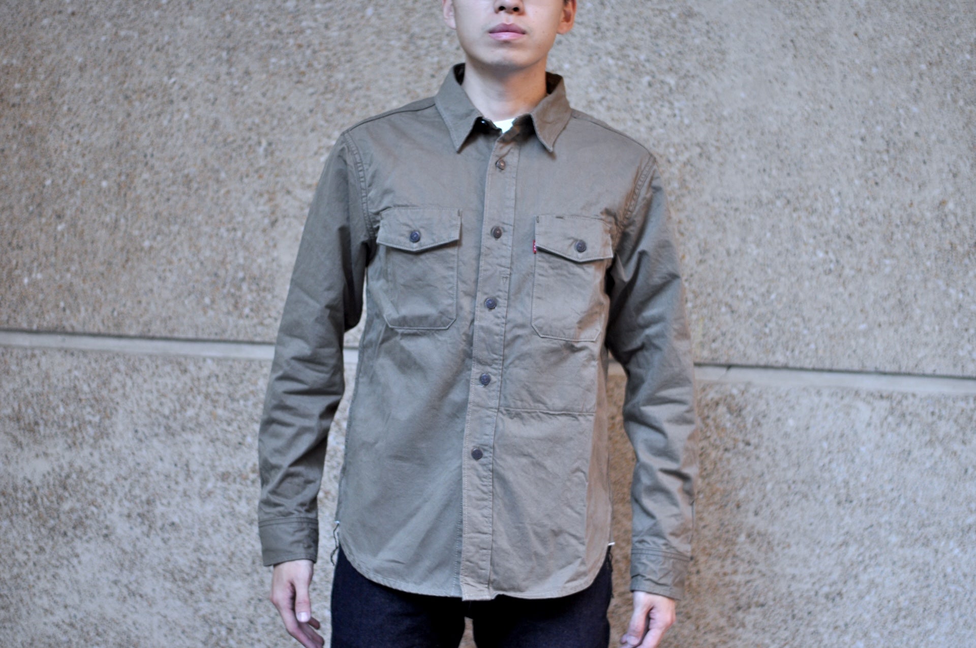 UES 9.5oz Selvage Duck Canvas Travelling Shirt (Vintage Olive)