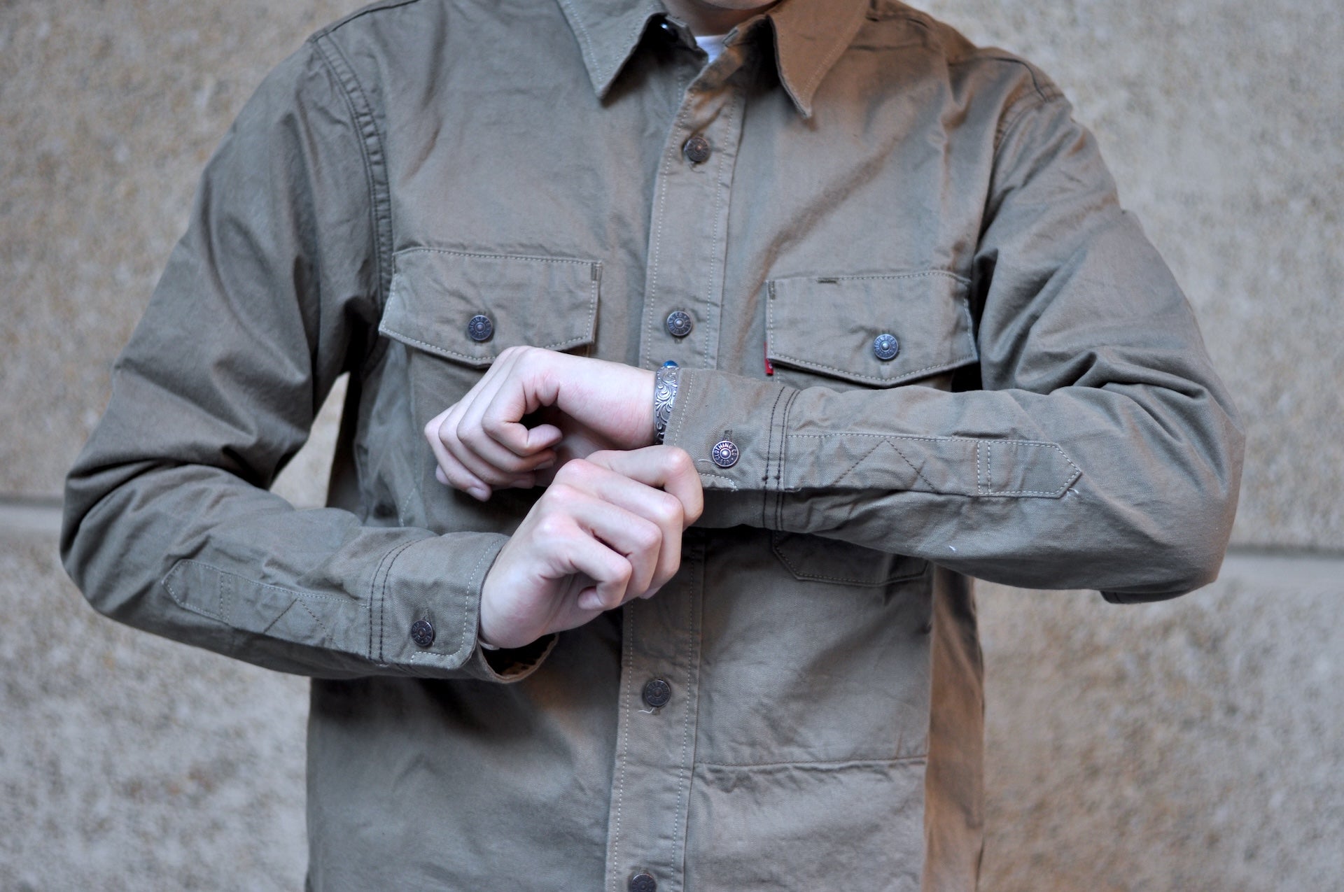 UES 9.5oz Selvage Duck Canvas Travelling Shirt (Vintage Olive)