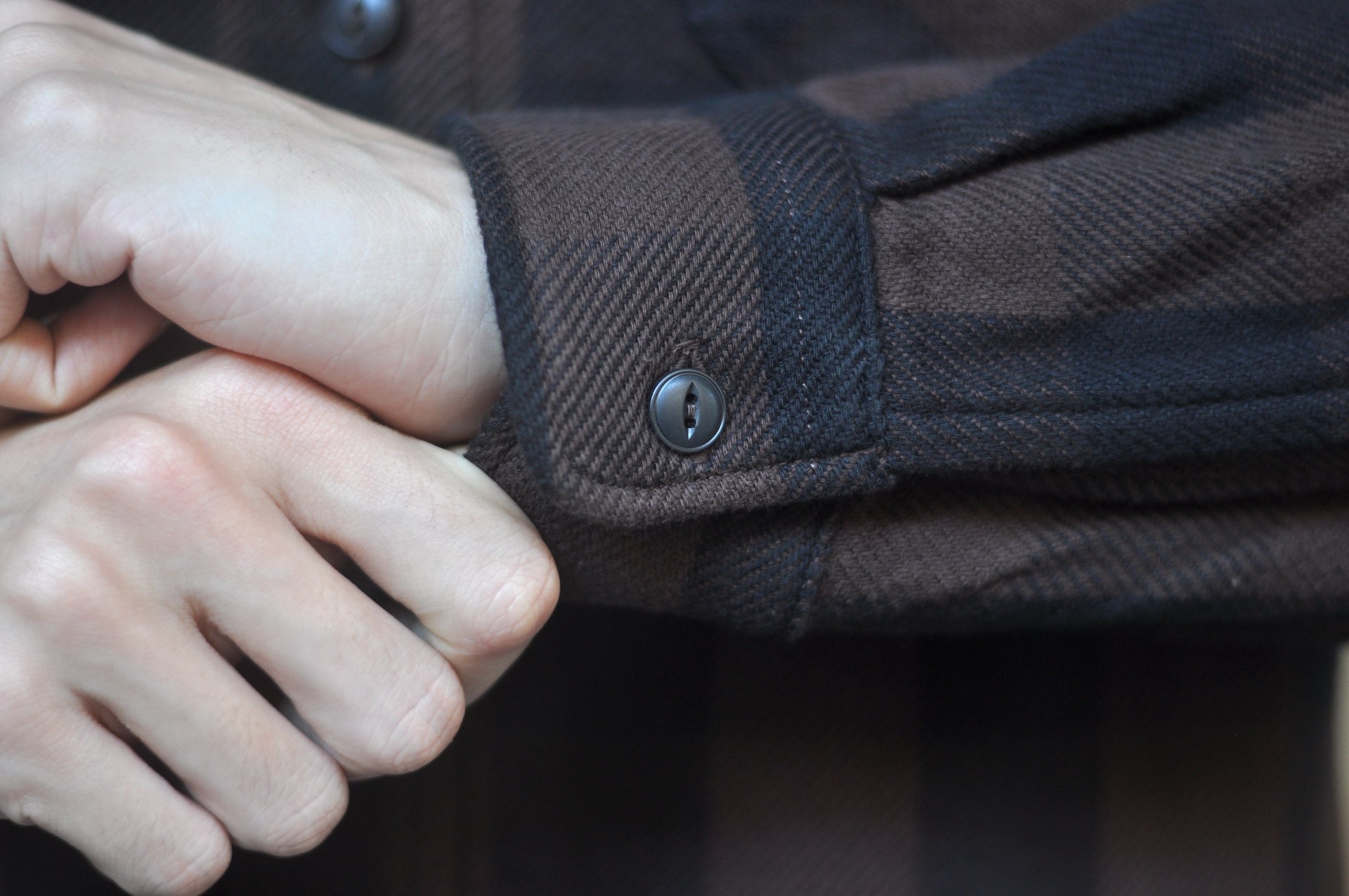 MOMOTARO JEANS Medium-Weight Cotton Flannel Workshirt (Brown)