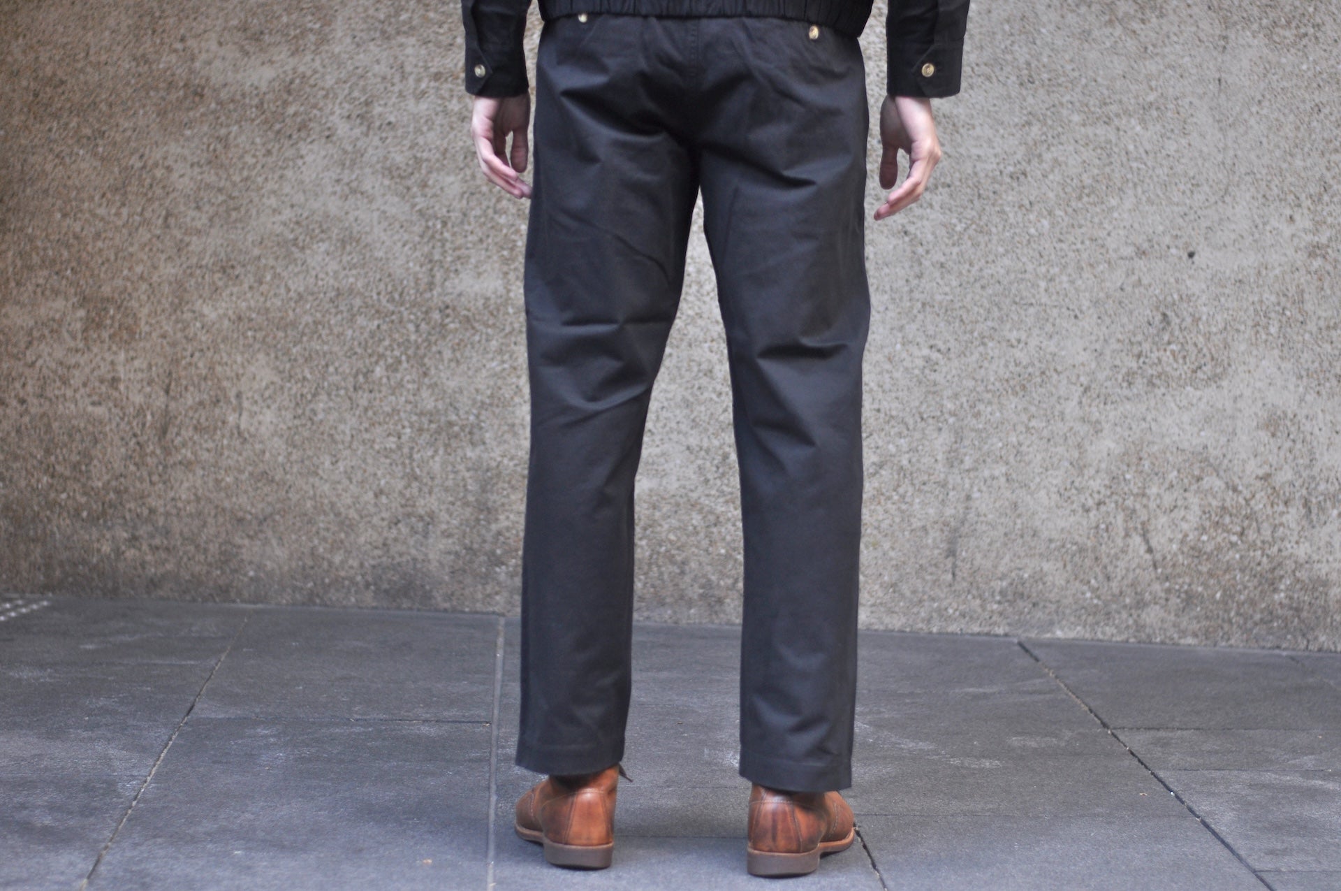 Sugar & Co. “Ivy Senior” Moleskin Loose-Straight Chino Trousers (Black)
