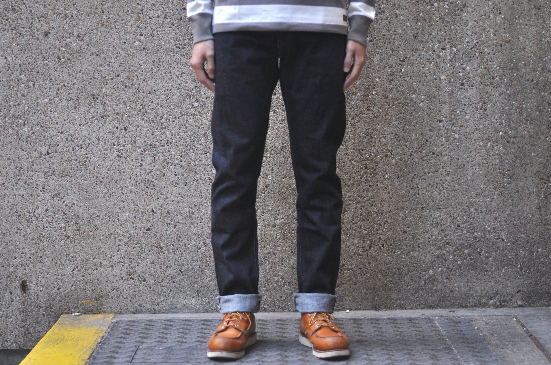 Japan Blue 17oz J1327 'Circle' Denim (Straight Tapered Fit)