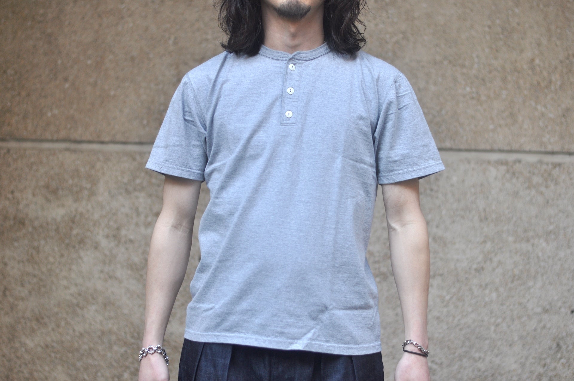 The Flat Head '26 Version 9oz Loopwheeled Henley Tee (Heather Grey)