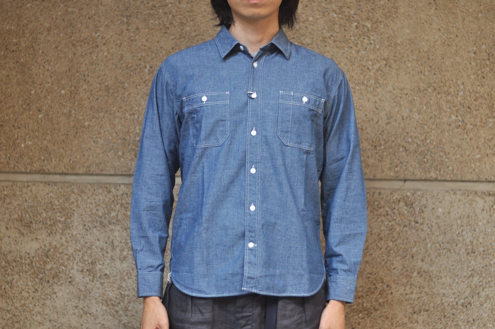 MOMOTARO JEANS 5oz Selvage Chambray “Signature” Workshirt (Indigo)