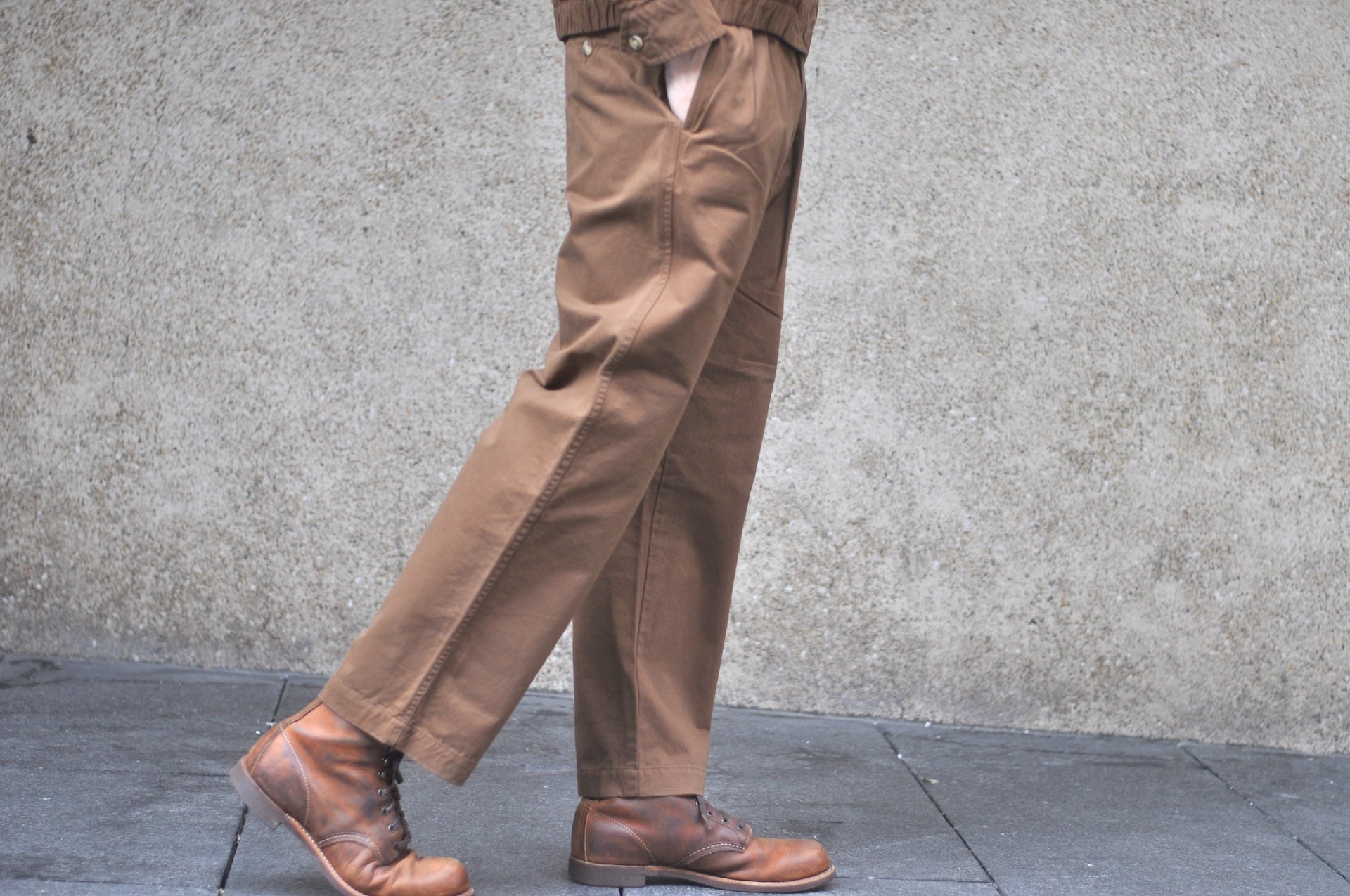 Sugar & Co. “Ivy Senior” Moleskin Loose-Straight Chino Trousers (Brown)