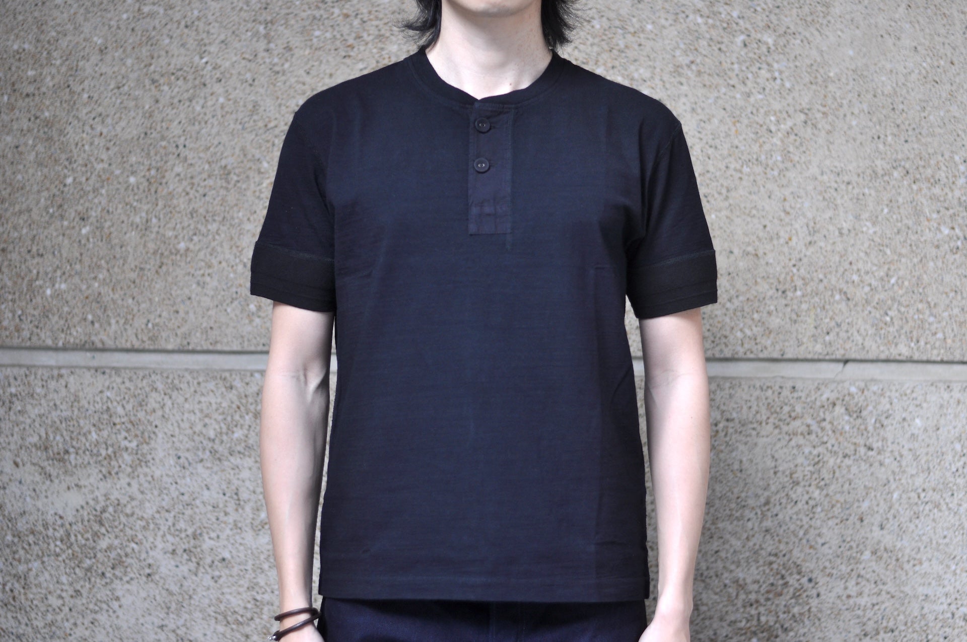 Pure Blue Japan 6.5oz "Signature" Henley Tee (Indigo X Black)