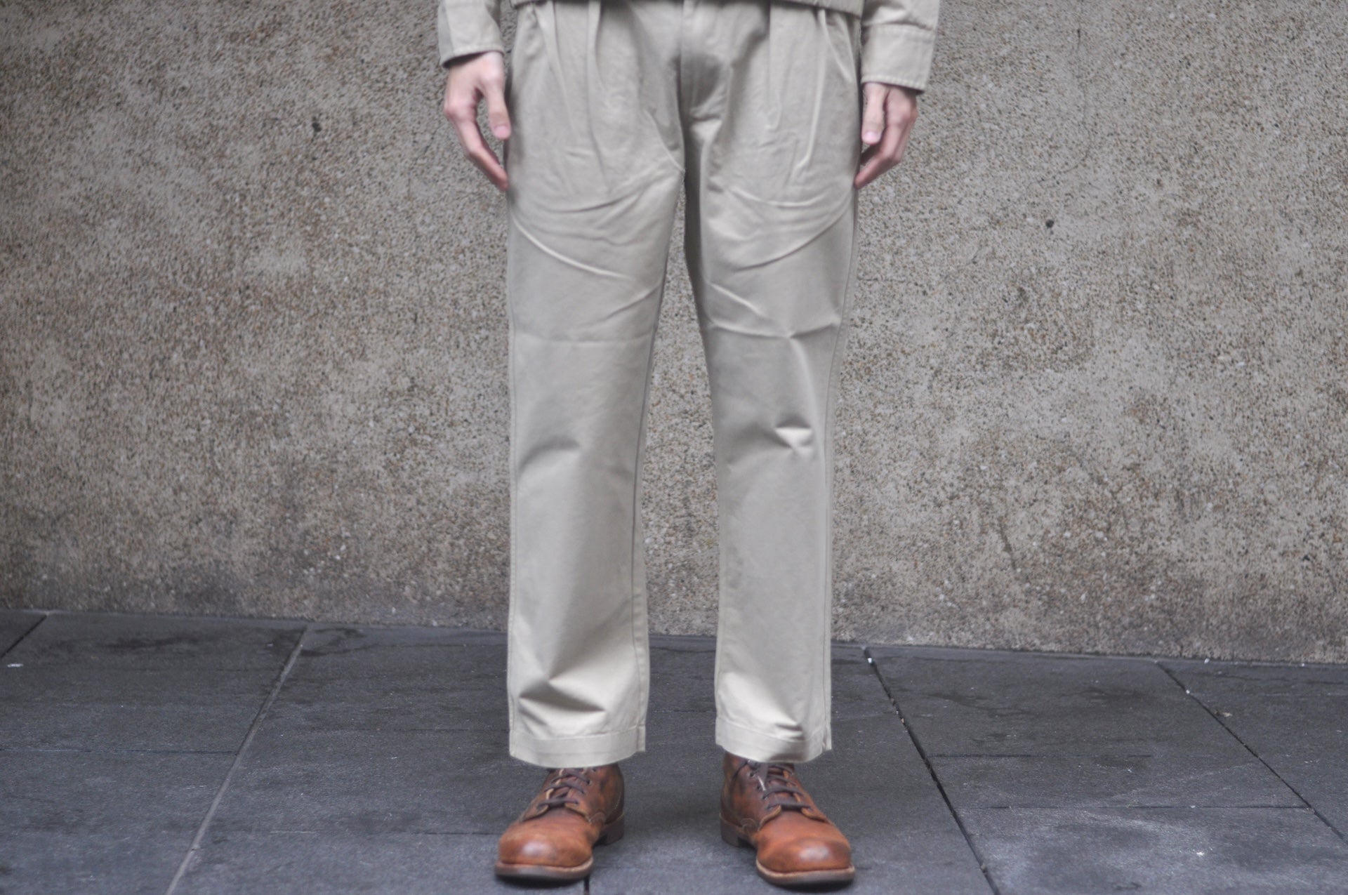Sugar & Co. “Ivy Senior” Moleskin Loose-Straight Chino Trousers (Beige)