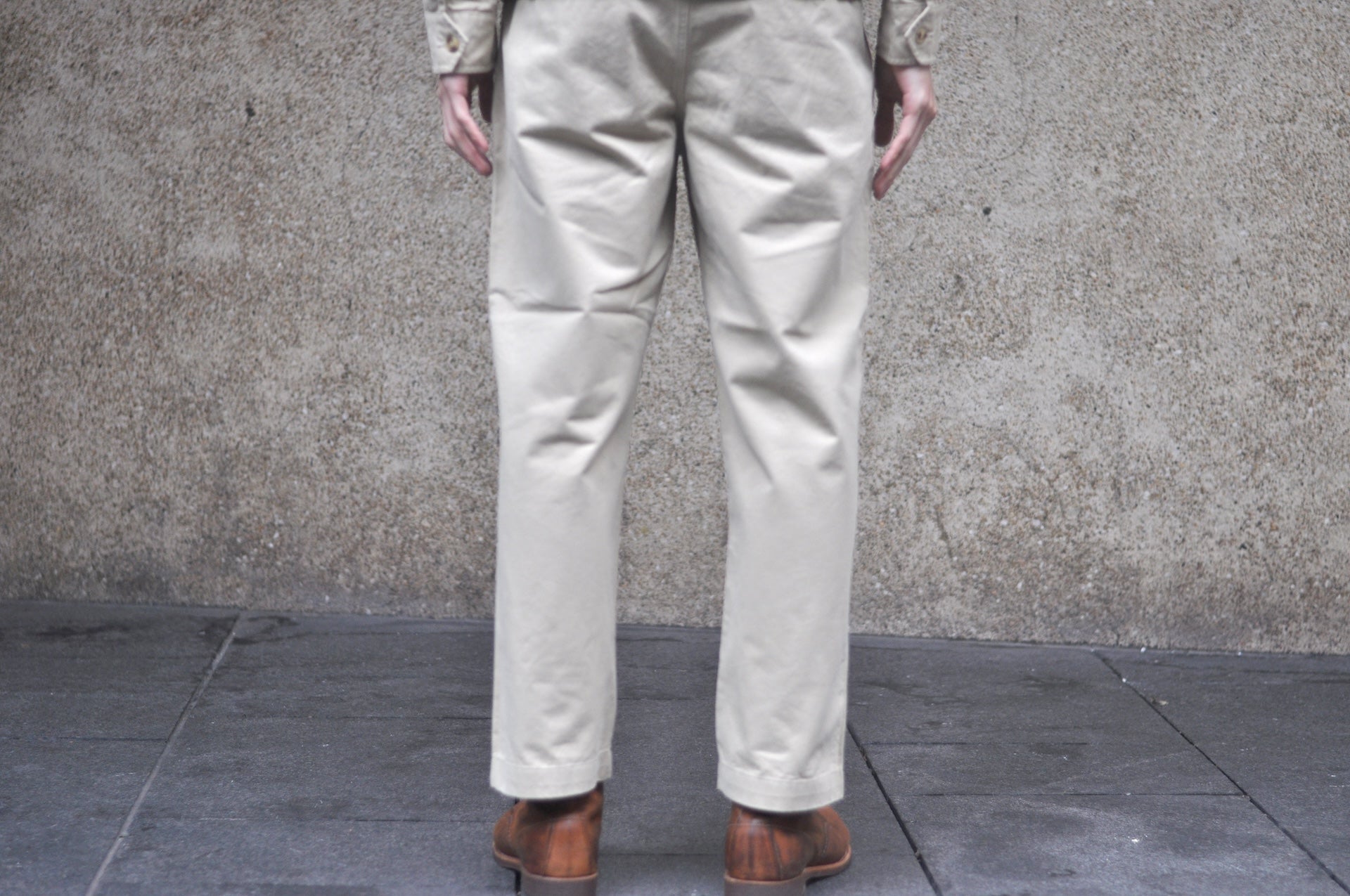 Sugar & Co. “Ivy Senior” Moleskin Loose-Straight Chino Trousers (Beige)
