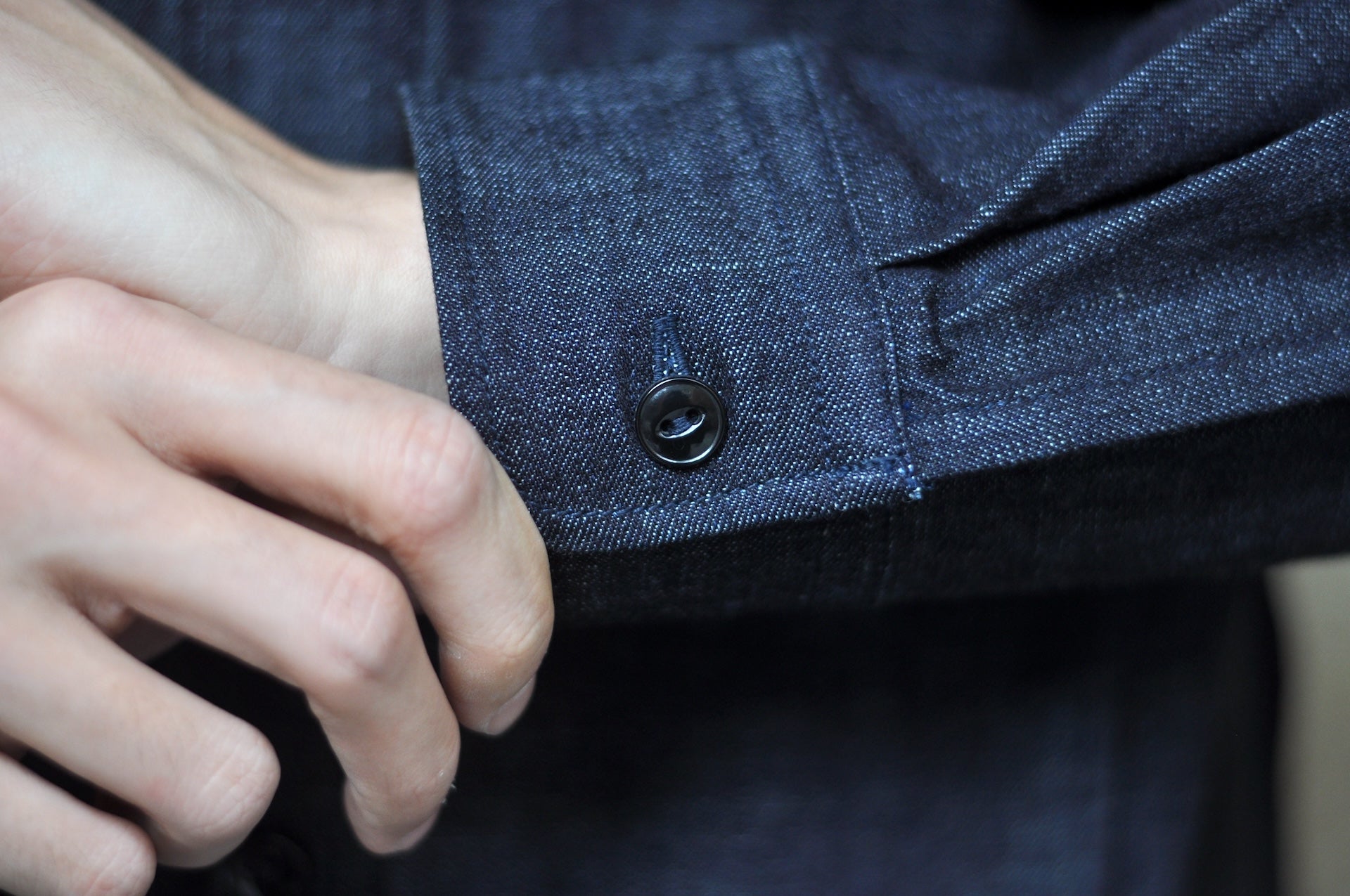 Momotaro 8oz “Tokuno Blue” Indigo Dyed Selvage Denim Workshirt