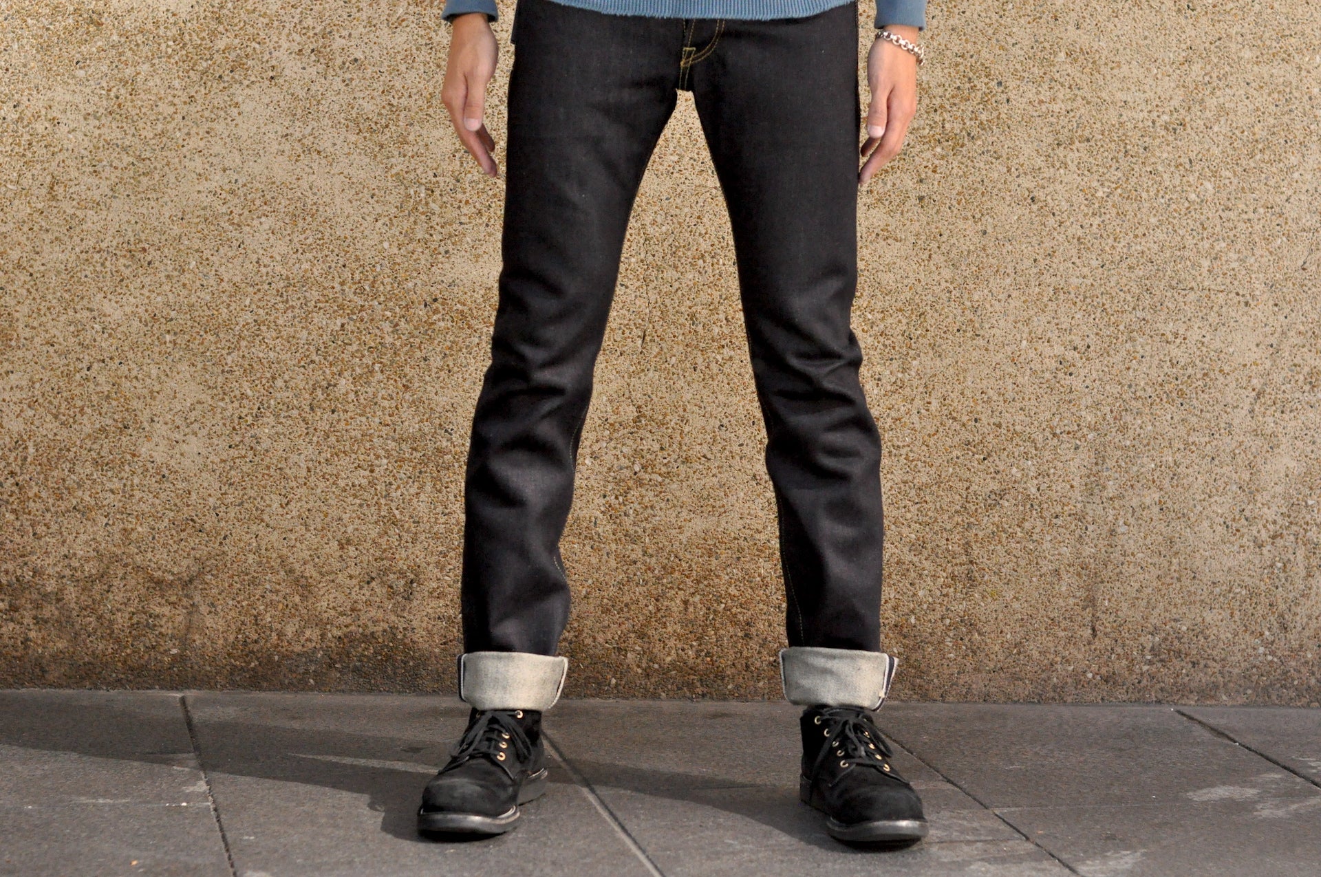 Iron Heart - IH-666-XHS - 25oz Indigo Selvedge Slim Straight