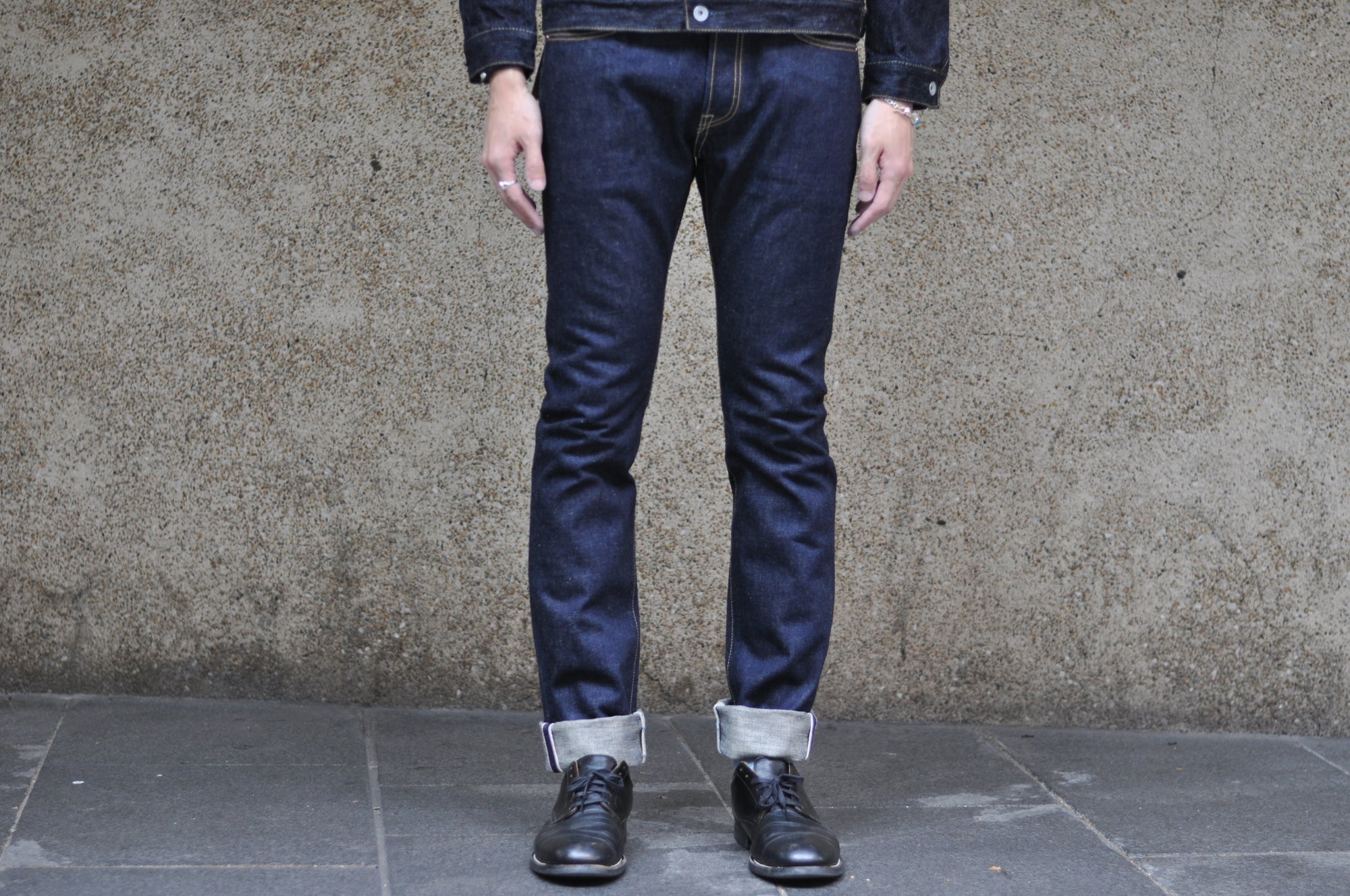 Iron Heart 555S-18 18oz Denim (Slim Tapered fit)