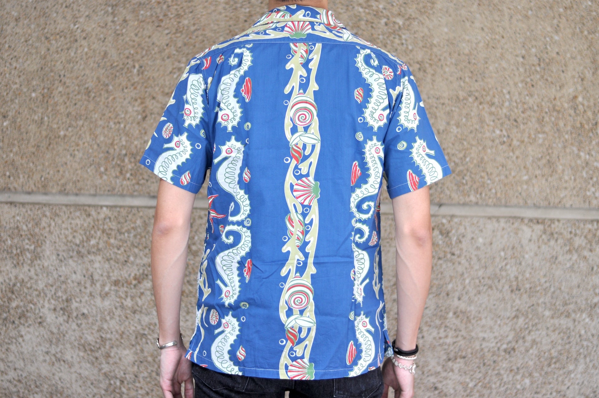 John Gluckow X Warehouse "Seahorse vs Starfish" Print Hawaii Shirt (Blue)