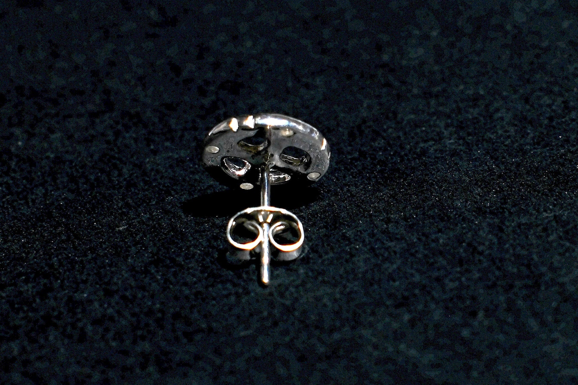 First Arrow's Medicine Wheel Silver Earring (O-003)