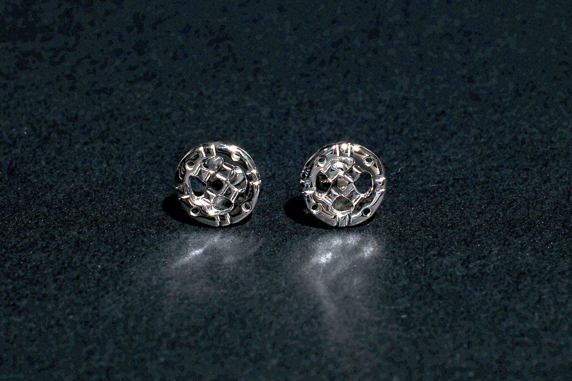 First Arrow's Medicine Wheel Silver Earring (O-003)