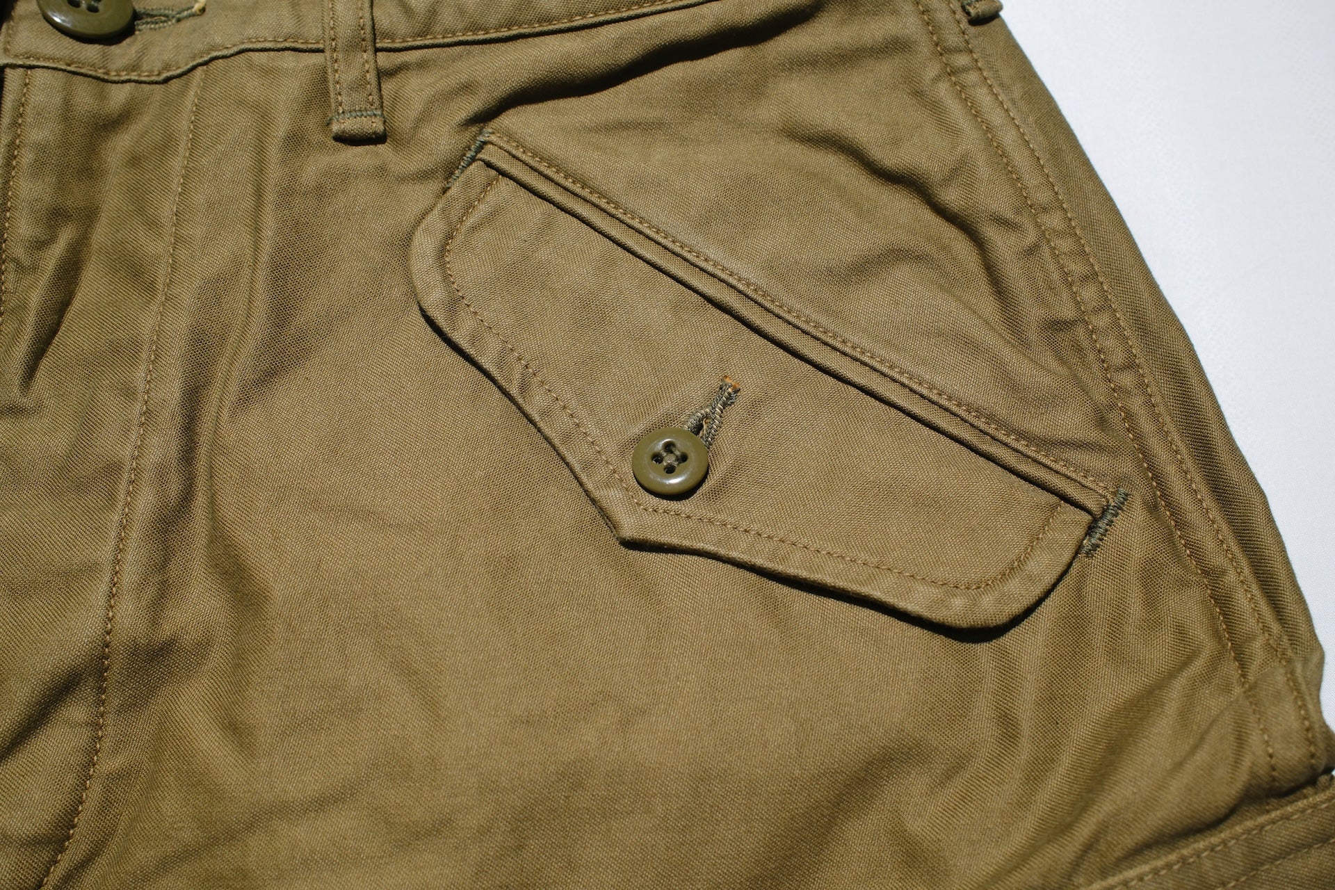 Freewheelers Back Satin "Jungle Fatiques" Tropical Trousers (Olive)
