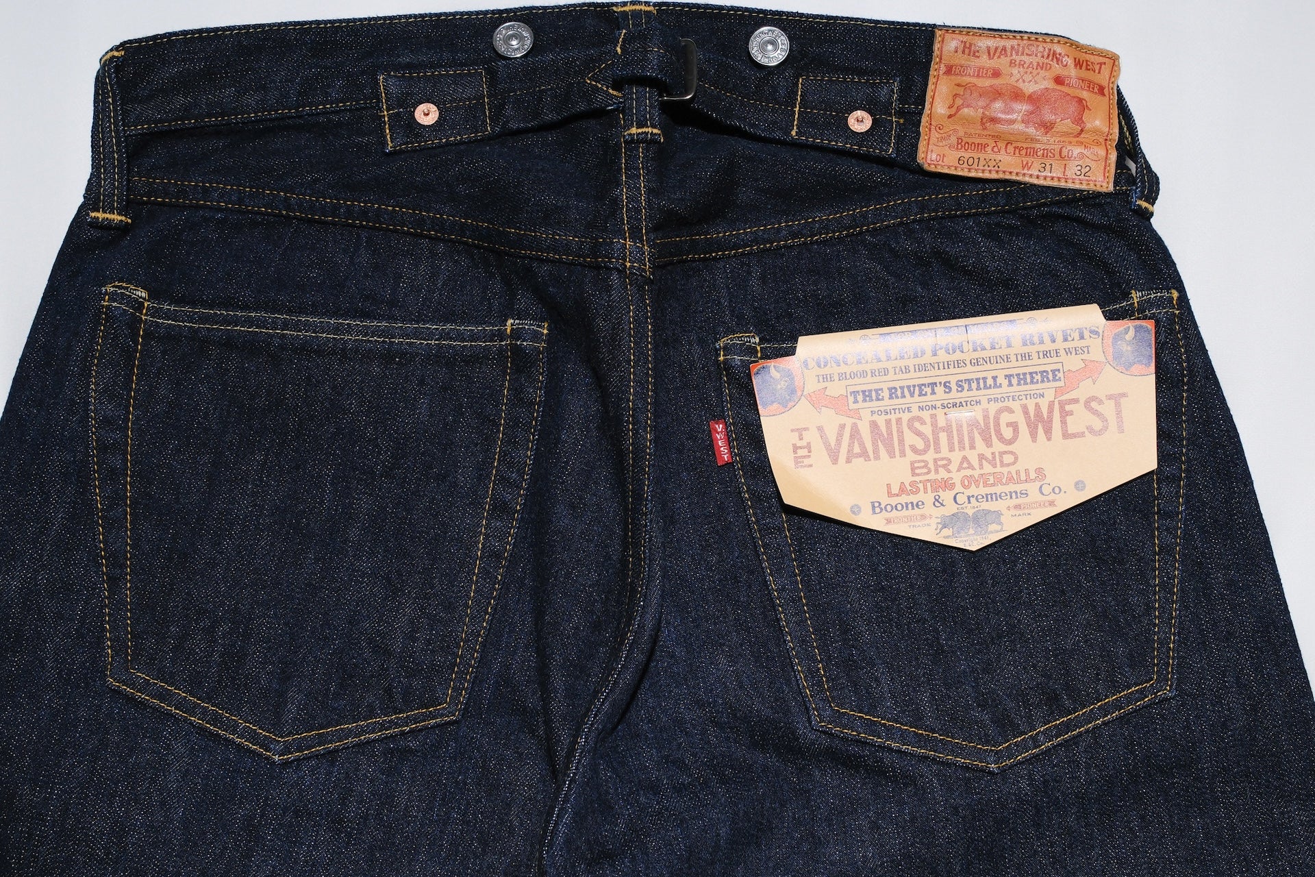 Freewheelers 14oz “Lot 601XX 1941 Earliest WWII Model” Indigo Denim (Classic Straight fit)