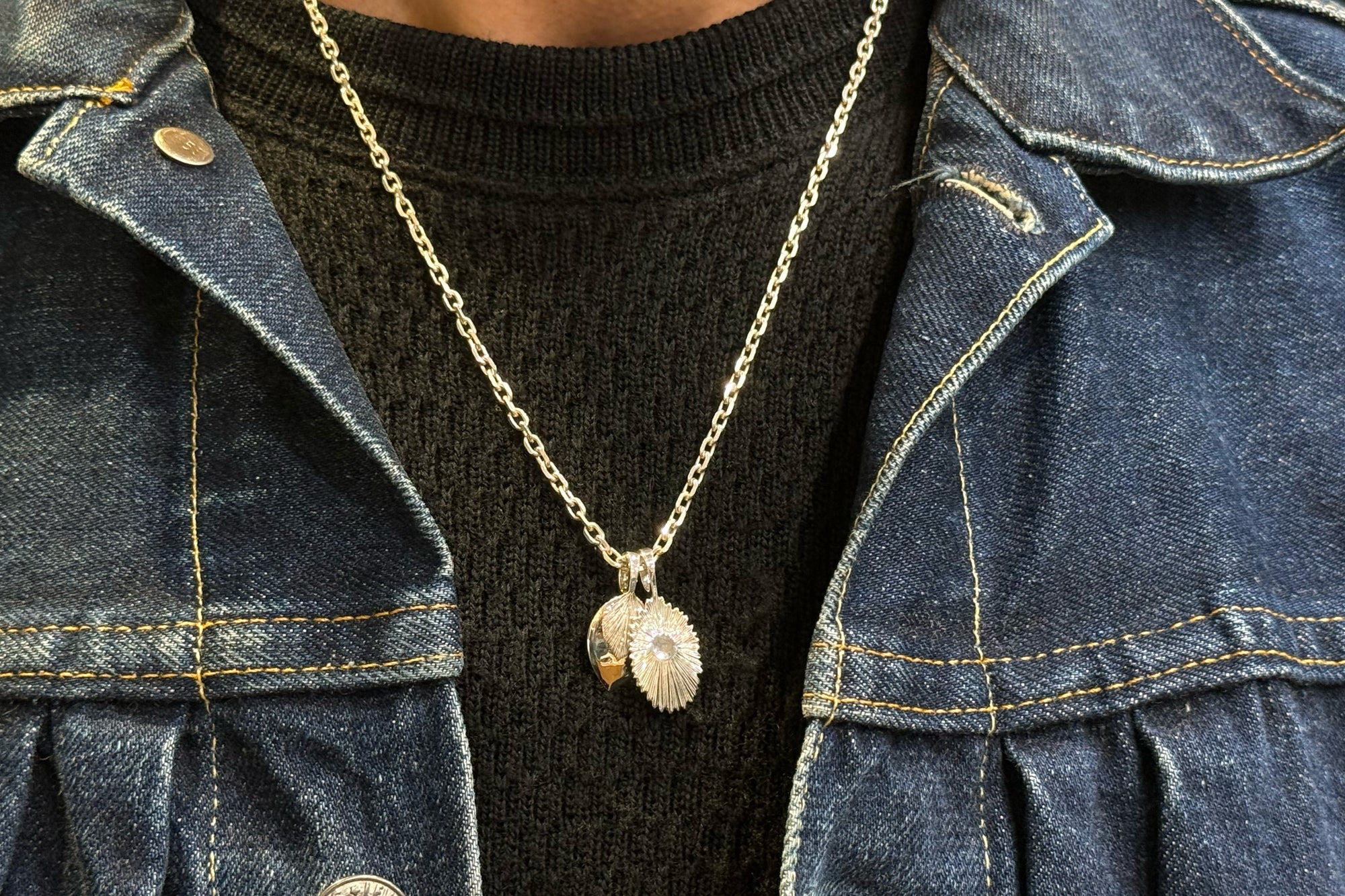 The One OCEAN "Maile Leaf" Island Charm