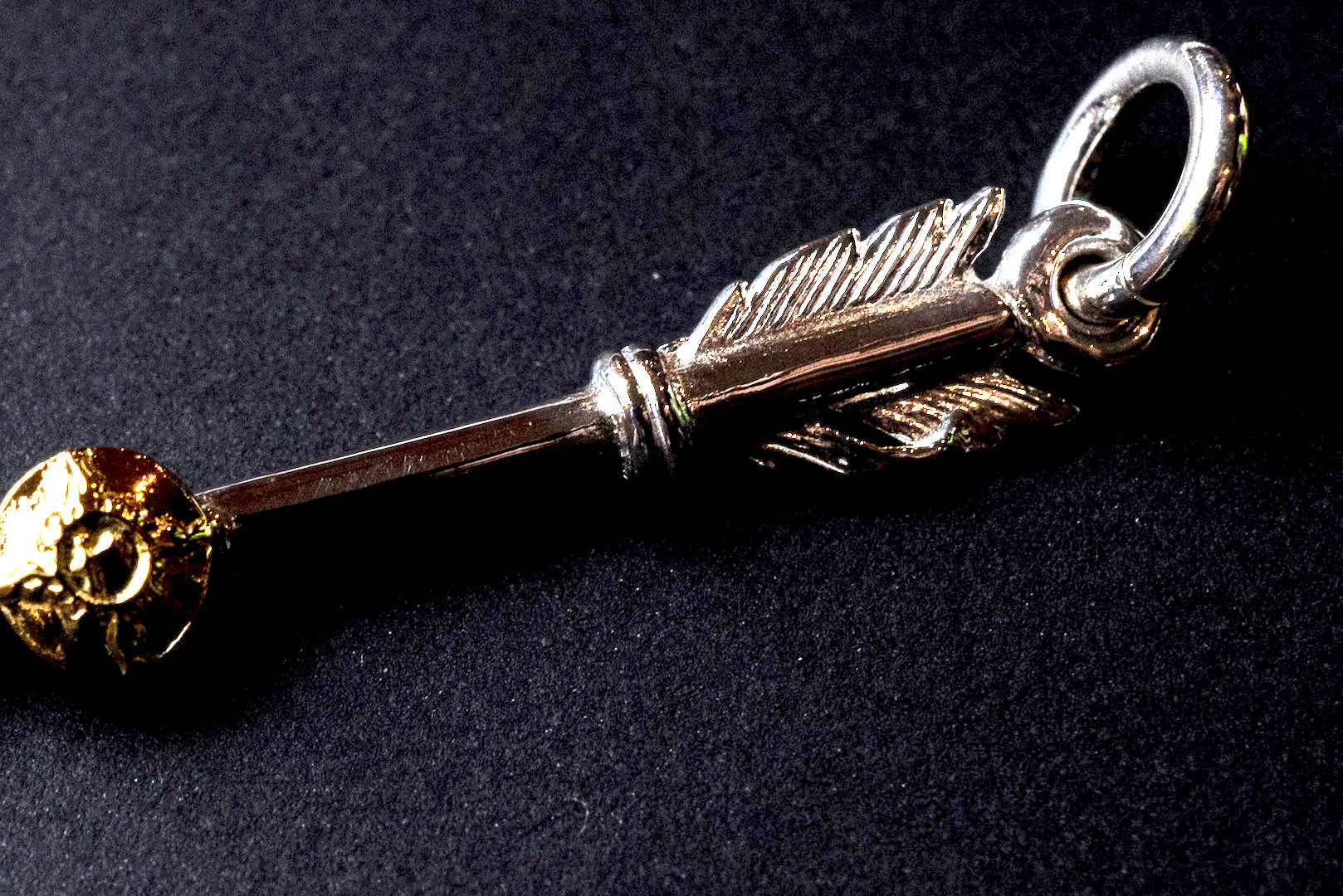 First Arrow's Size Large "Arrow" Silver Pendant with K18 Gold Emblem (P-187)