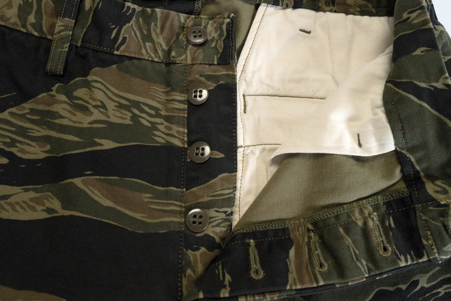 Freewheelers 12oz Cotton Twill "Military Tropical Shorts" (Tiger Camo)