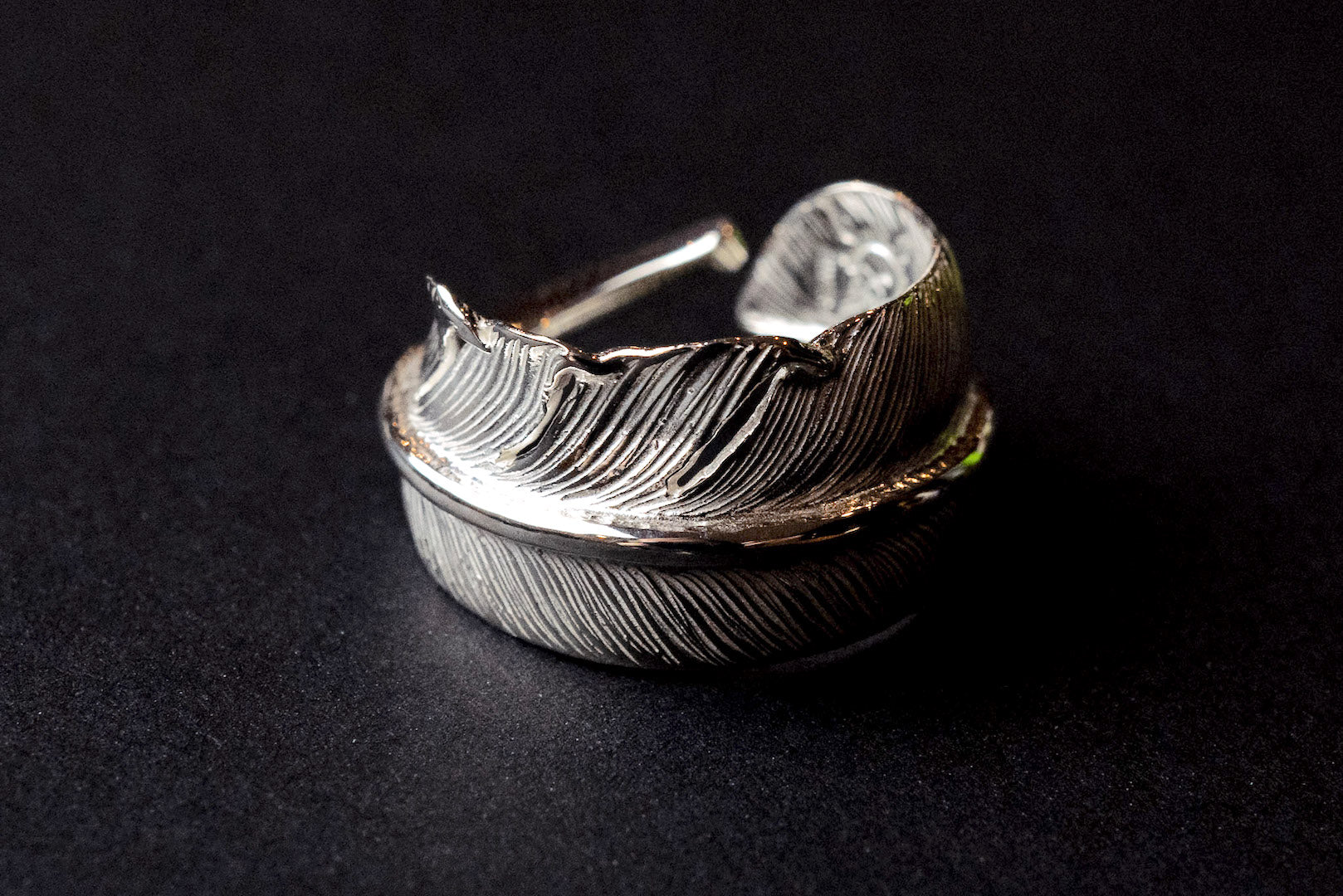 First Arrow's Large Feather Ring (R-015)