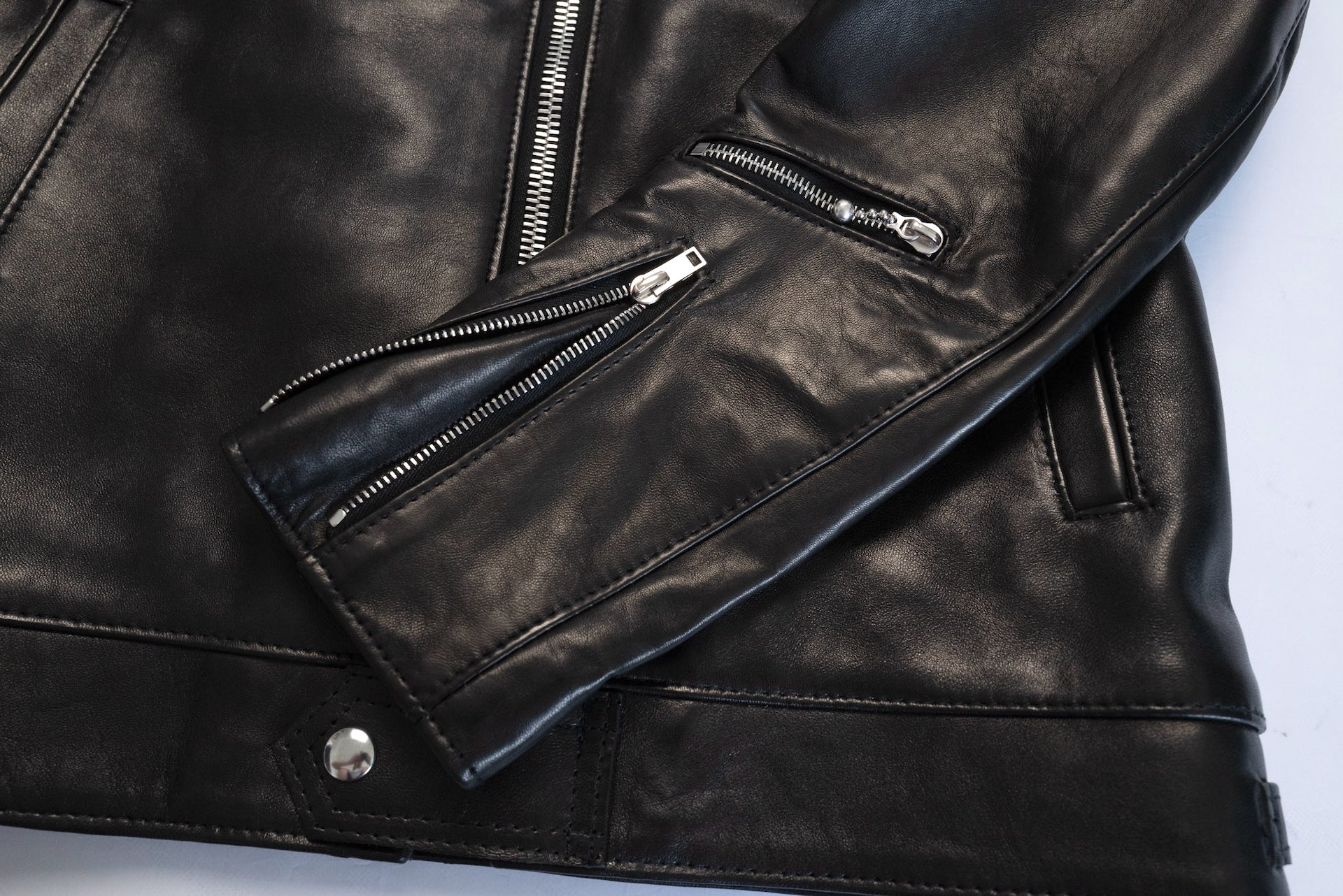 Lewis Leathers 551S “Dominator” Slim-Fit Sheepskin Jacket (Black)