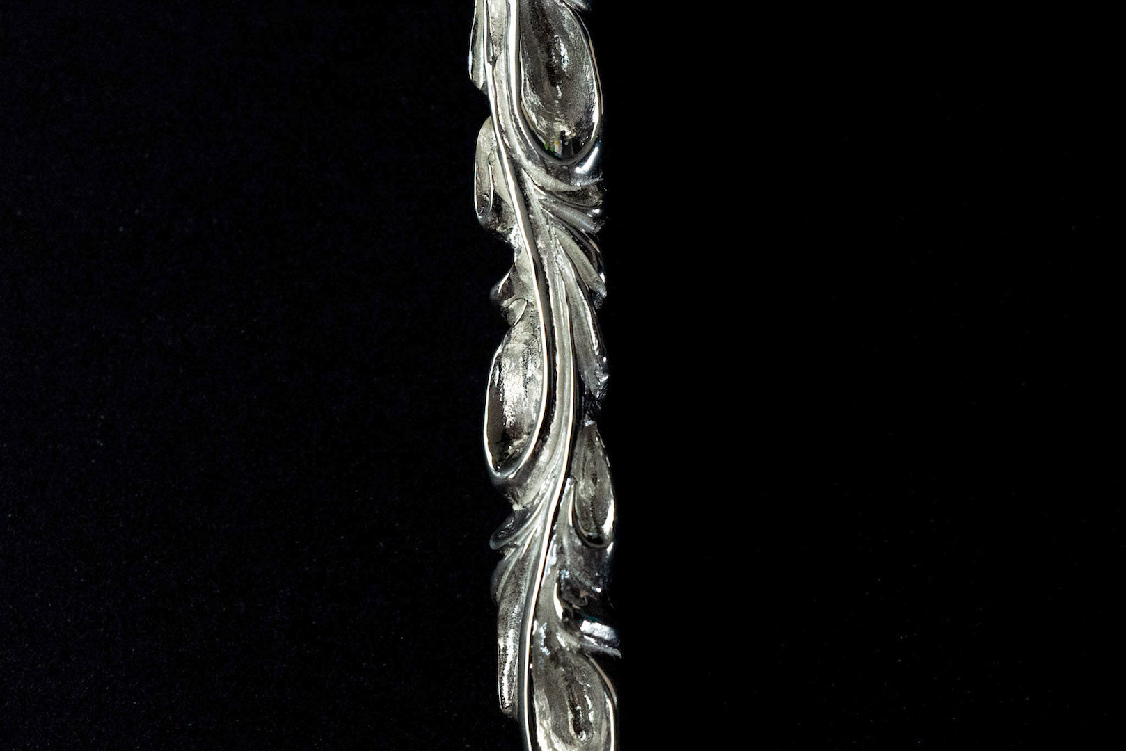 Legend Size Medium "Flora Totem" Pendant (P-126-M)