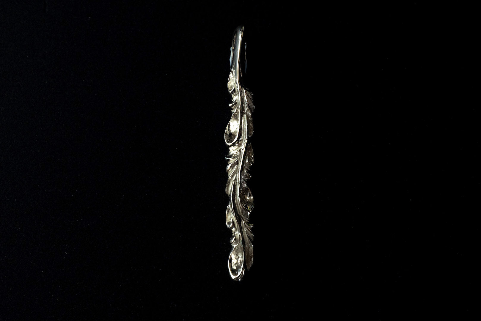 Legend Size Small "Flora Totem" Pendant (P-126-S)