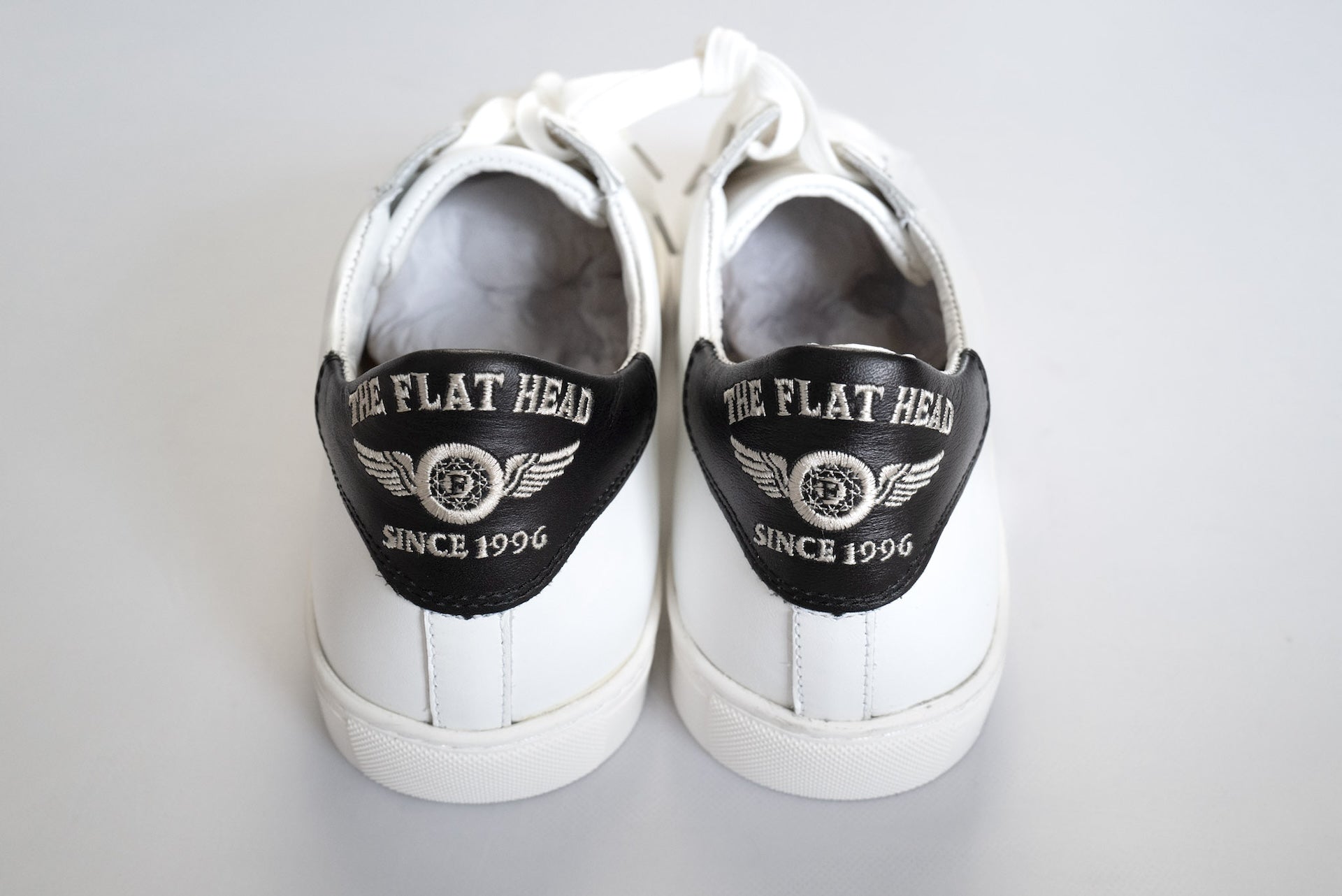 The Flat Head "Flying Wheel" Cowhide Sneakers (White)