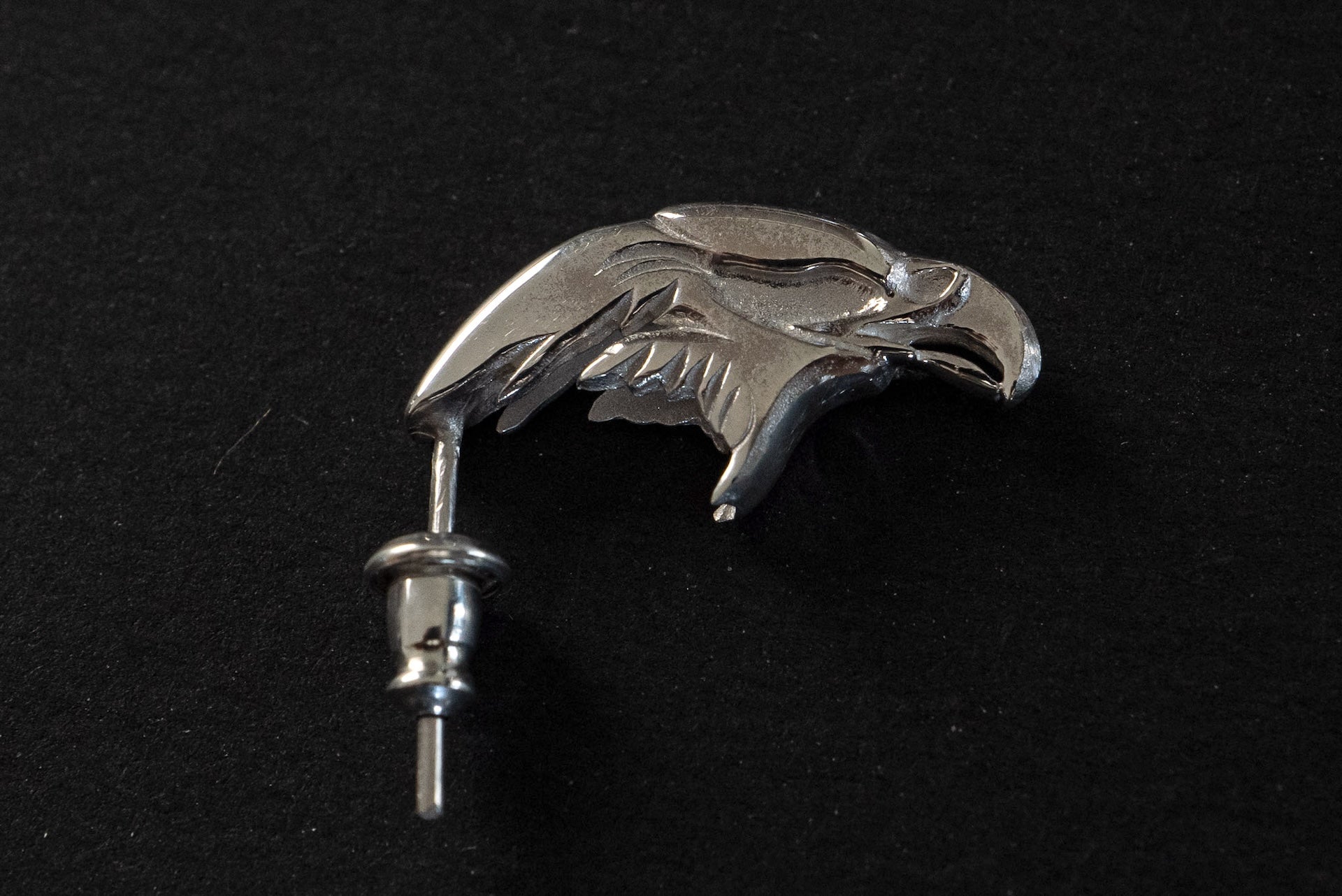 Legend “Eagle Safety Pin" Earring (JE-41)