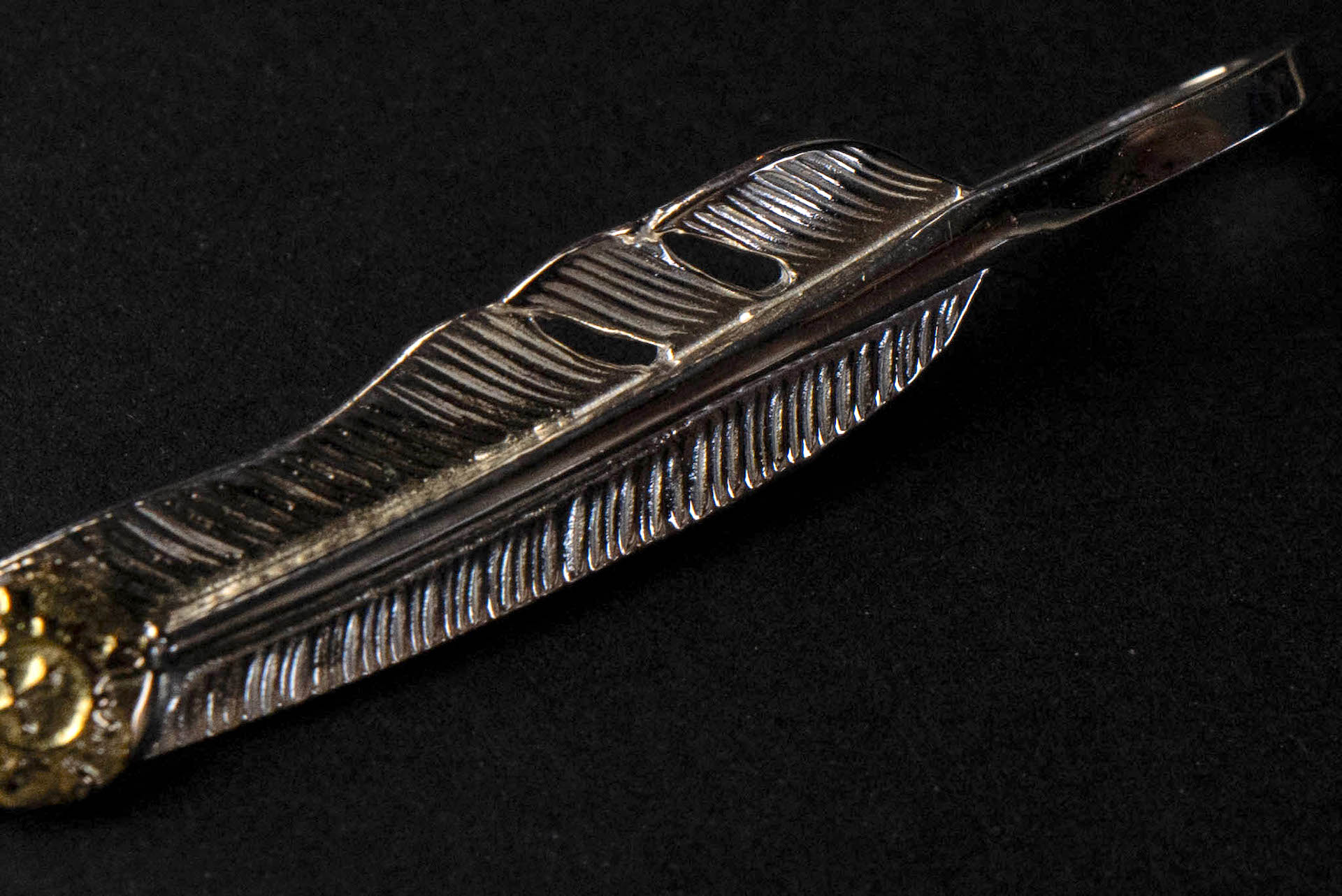 First Arrow's Small "Kazekiri Feather" Pendant With 18K Gold Emblem (P-432)