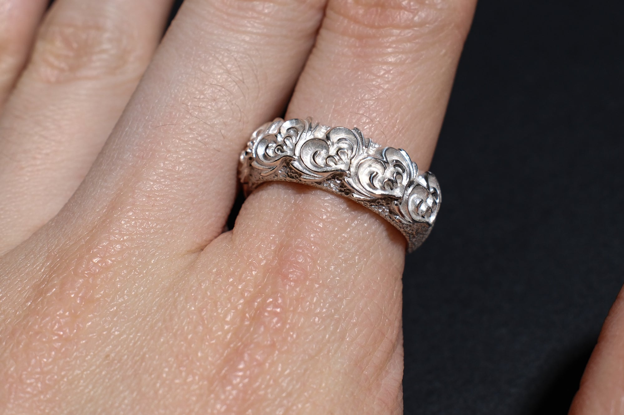 Legend "Heartfelt" Silver Ring (Large)