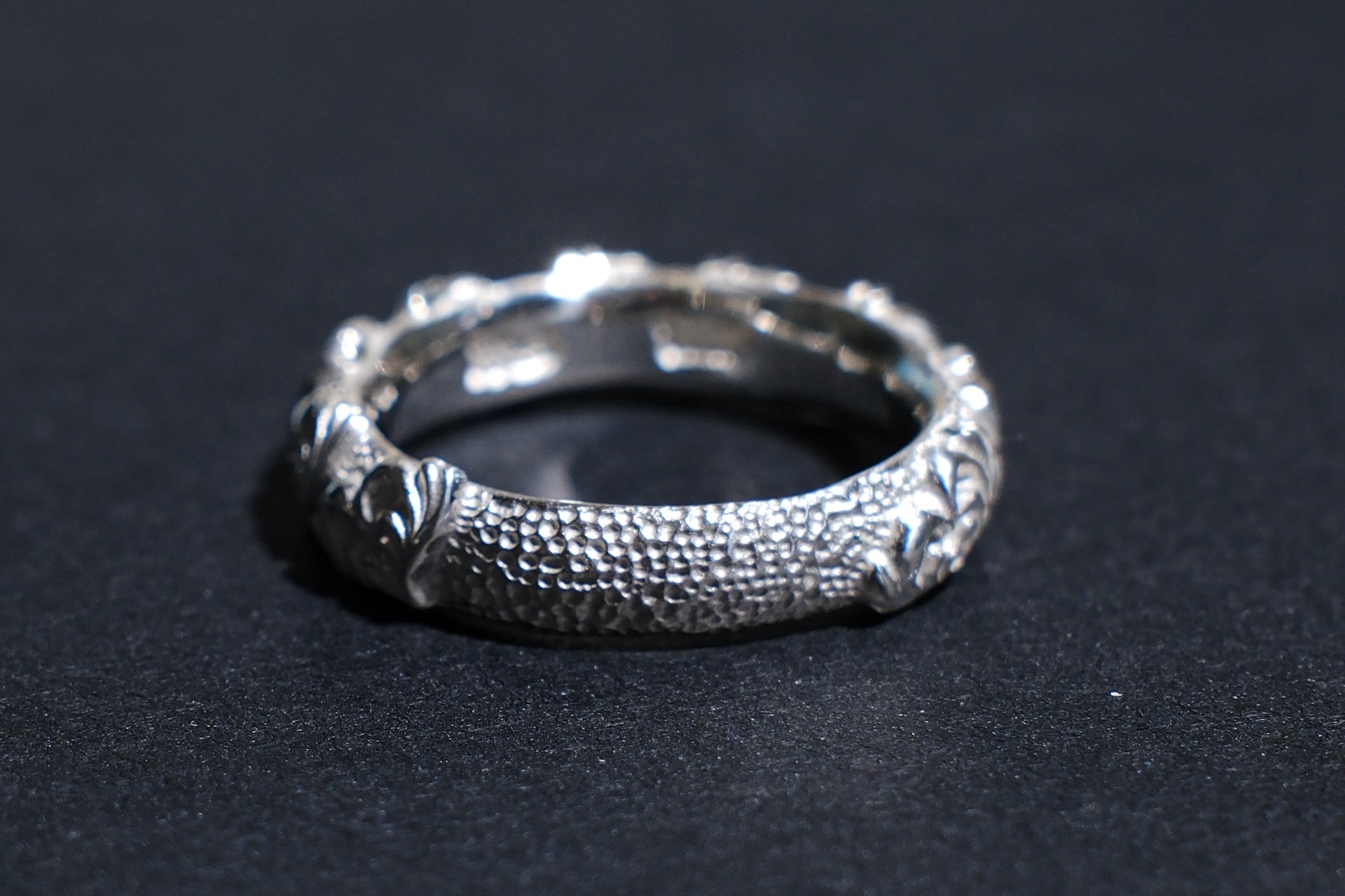 Legend "Heartfelt" Silver Ring (Small)
