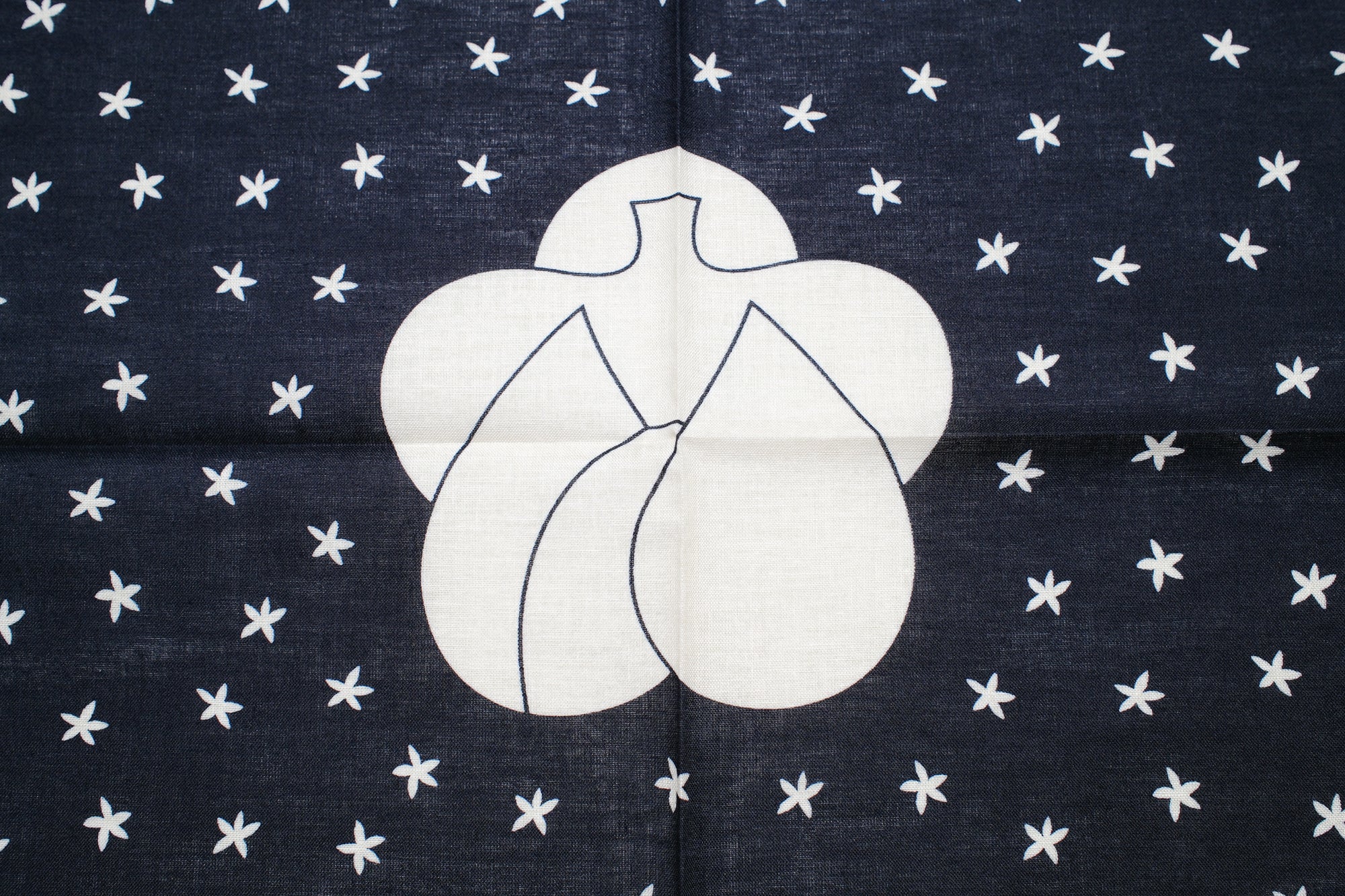 MOMOTARO JEANS "Peachy" Cotton Bandana (Navy)
