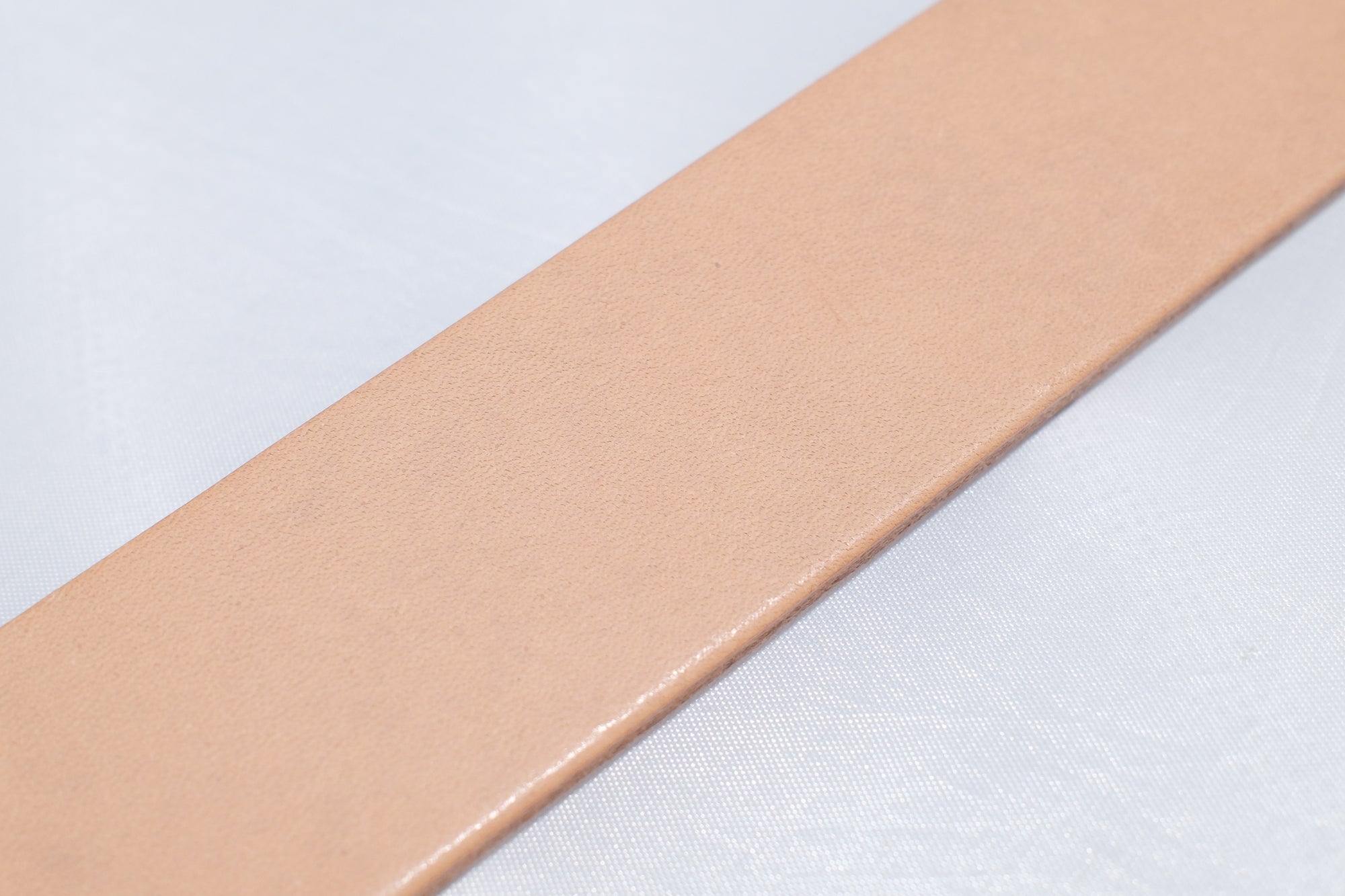 Omoto Denim “Tail Feather” Genuine Cowhide Narrow Belt (Natural Tan)
